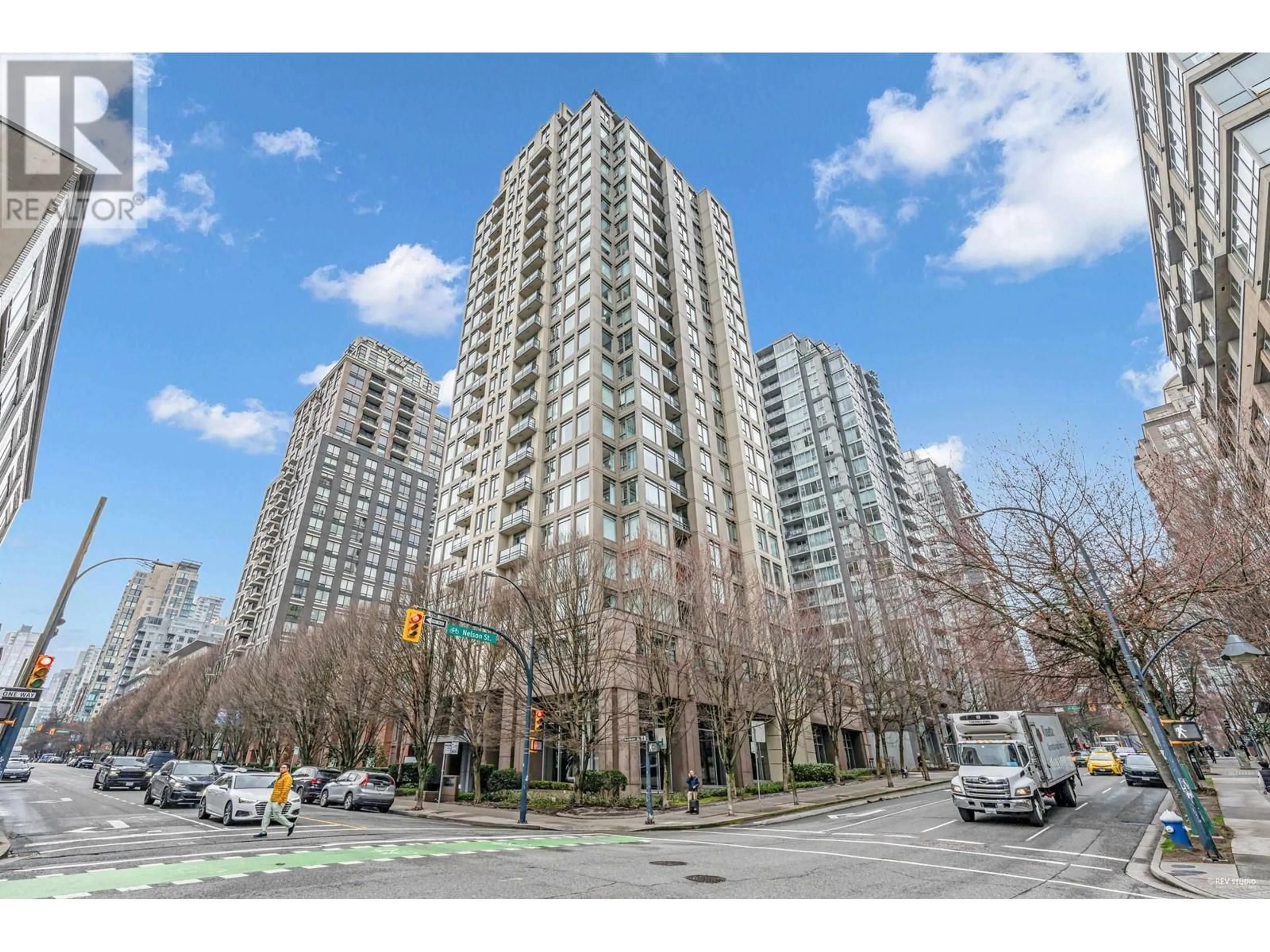 Patio, street for 606 1001 HOMER STREET, Vancouver British Columbia V6B1M9