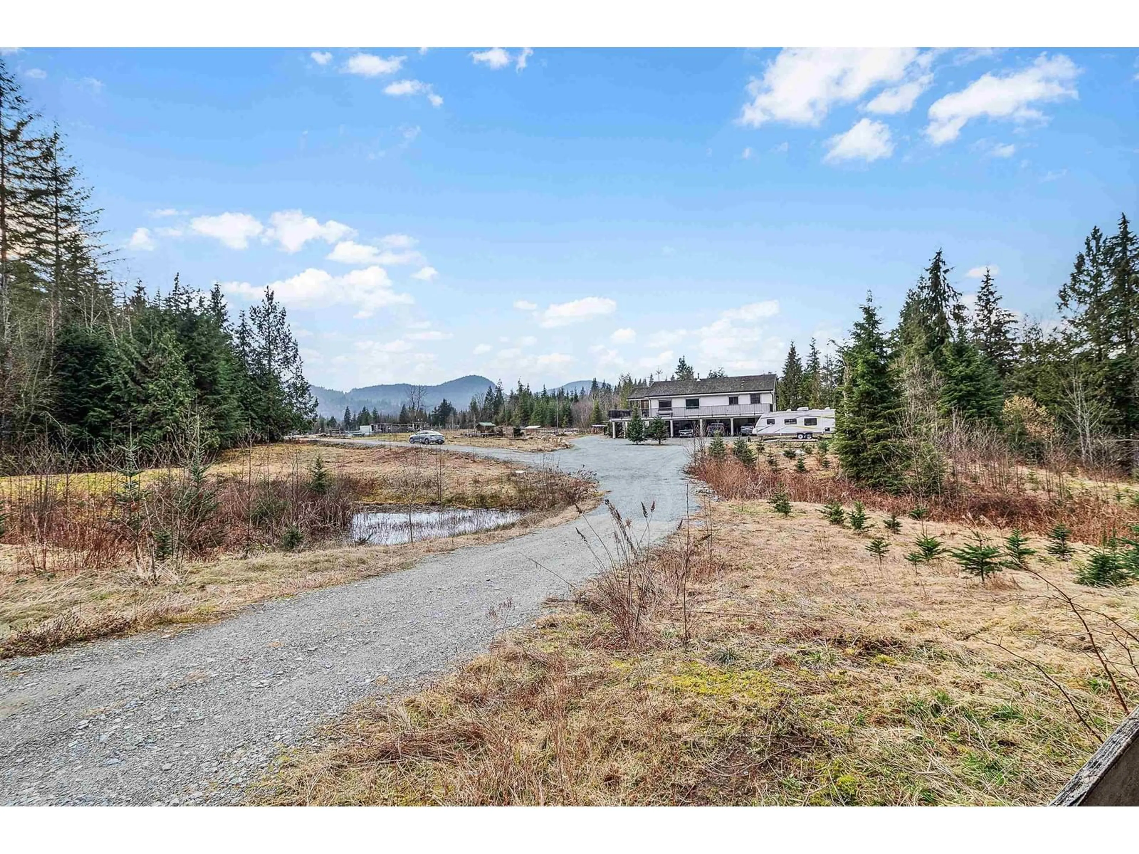 A pic from outside/outdoor area/front of a property/back of a property/a pic from drone, water/lake/river/ocean view for 13251 SPRATT, Mission British Columbia V2V7K7