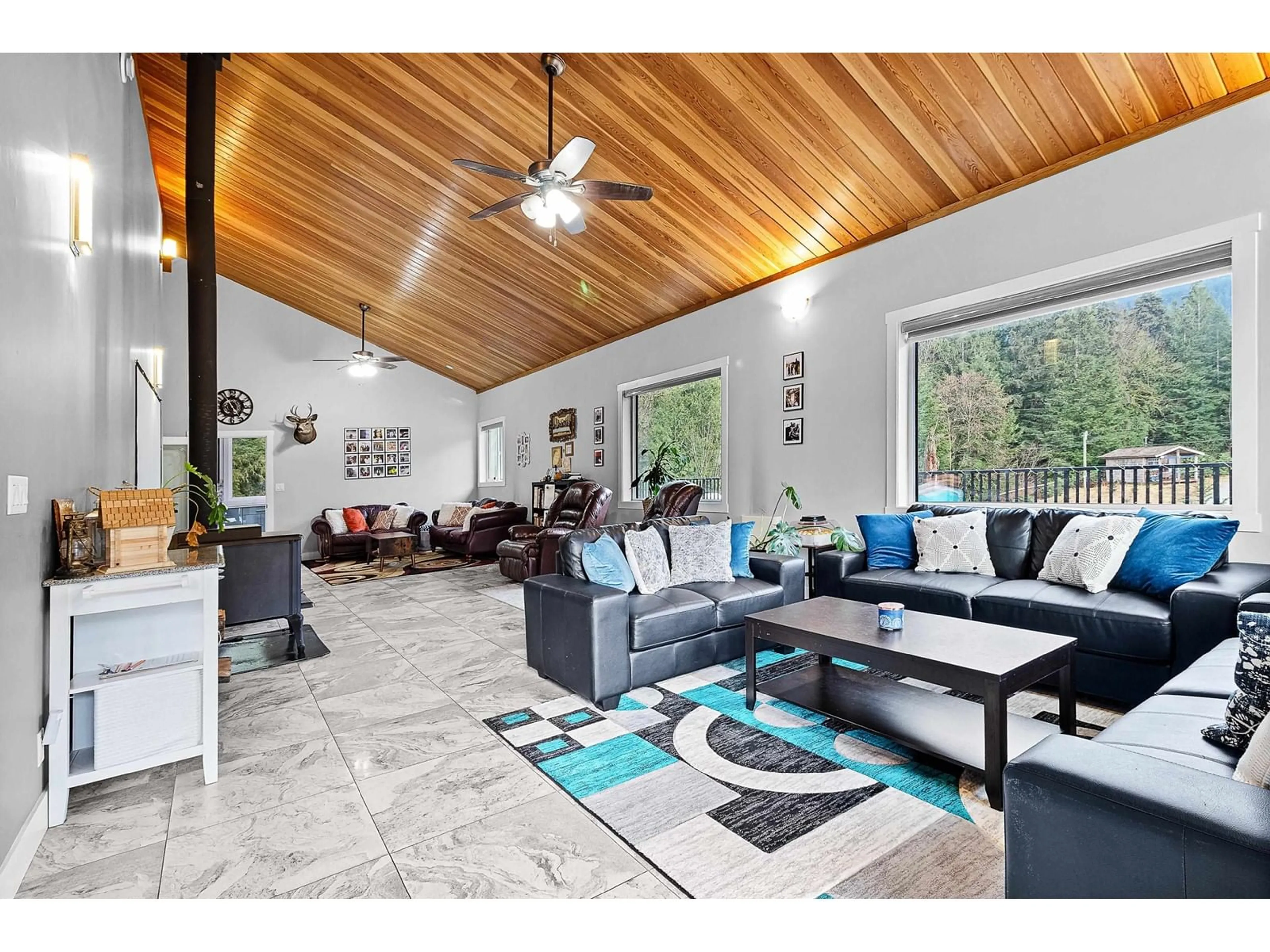 Living room with furniture, unknown for 13251 SPRATT, Mission British Columbia V2V7K7