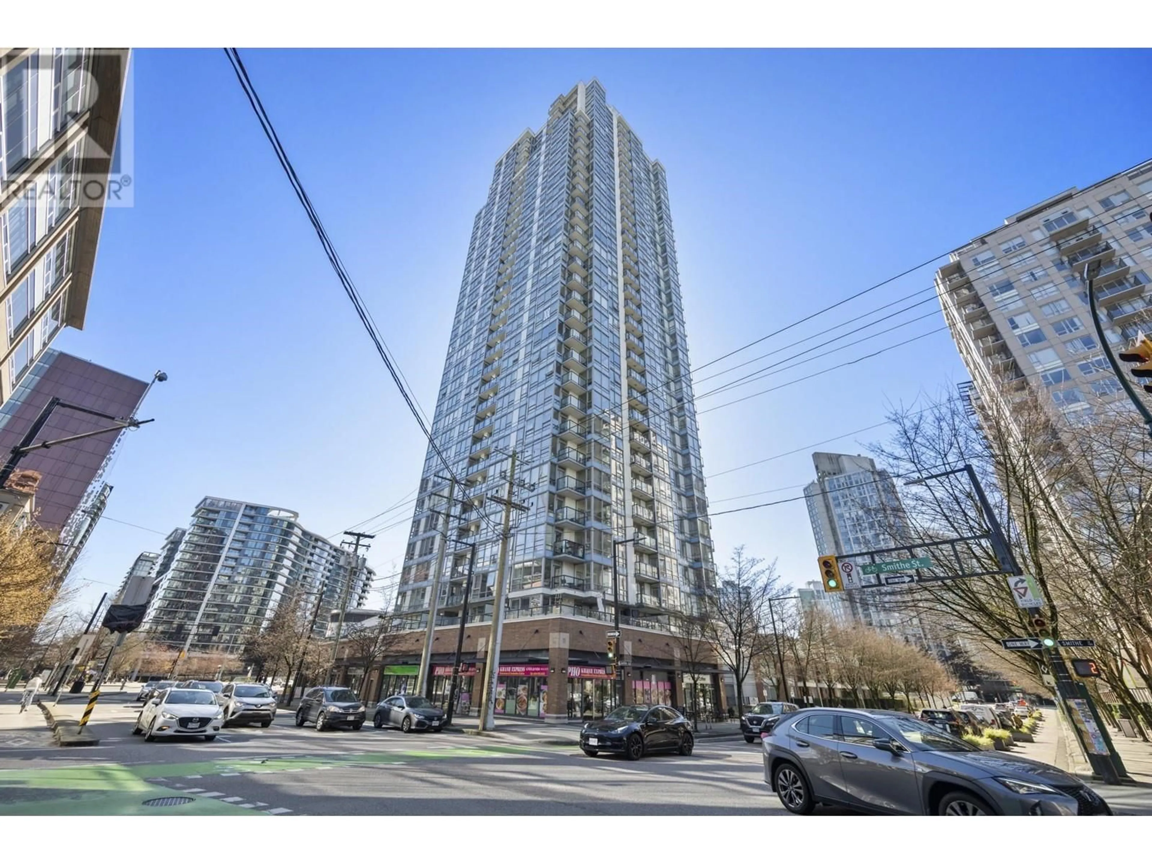 Indoor foyer for 2005 928 BEATTY STREET, Vancouver British Columbia V6Z3G6