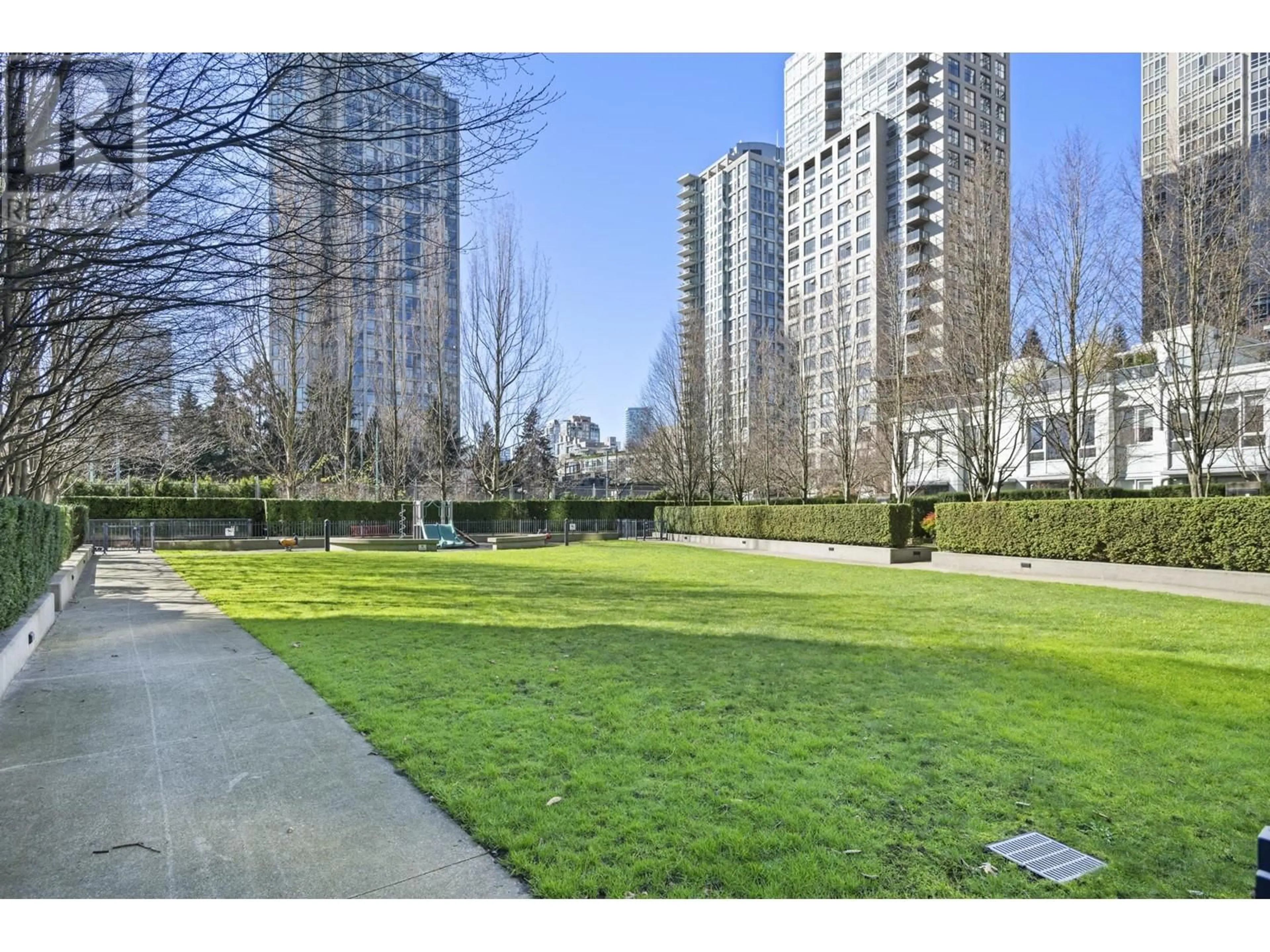 Patio, street for 2005 928 BEATTY STREET, Vancouver British Columbia V6Z3G6