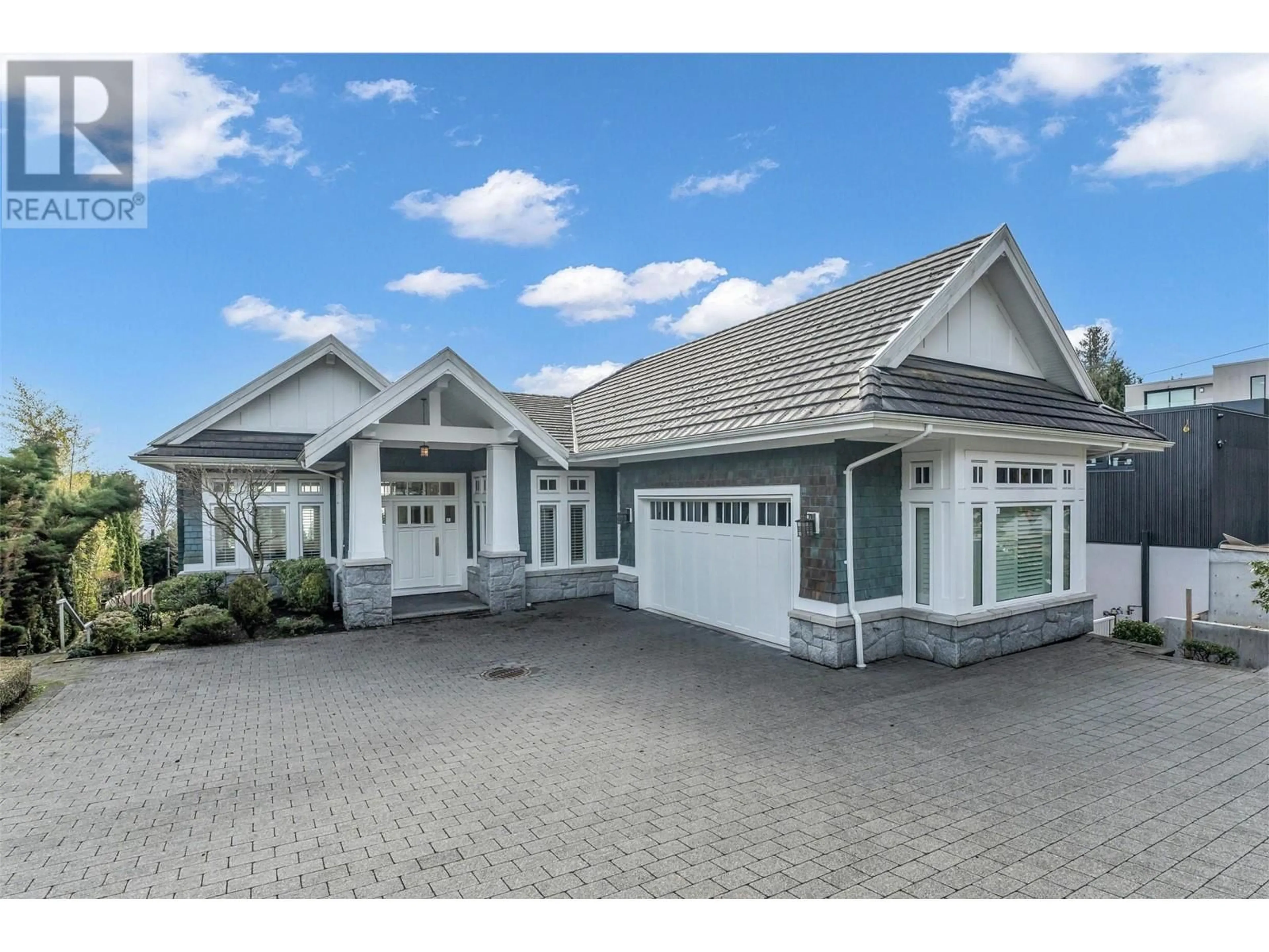 Home with vinyl exterior material, street for 2478 OTTAWA AVENUE, West Vancouver British Columbia V7V2T1