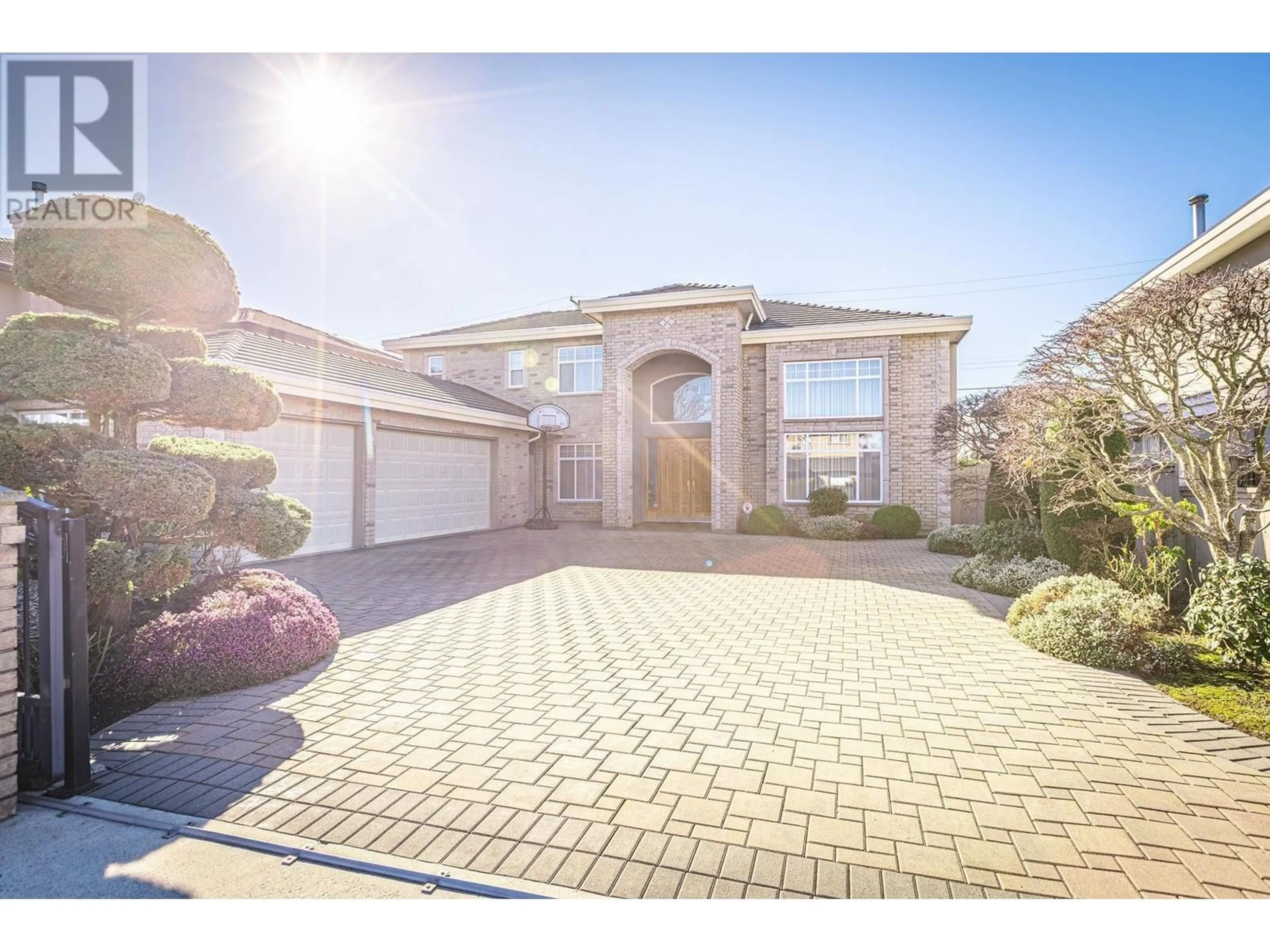 A pic from outside/outdoor area/front of a property/back of a property/a pic from drone, street for 7560 BROADMOOR BOULEVARD, Richmond British Columbia V7A1A7