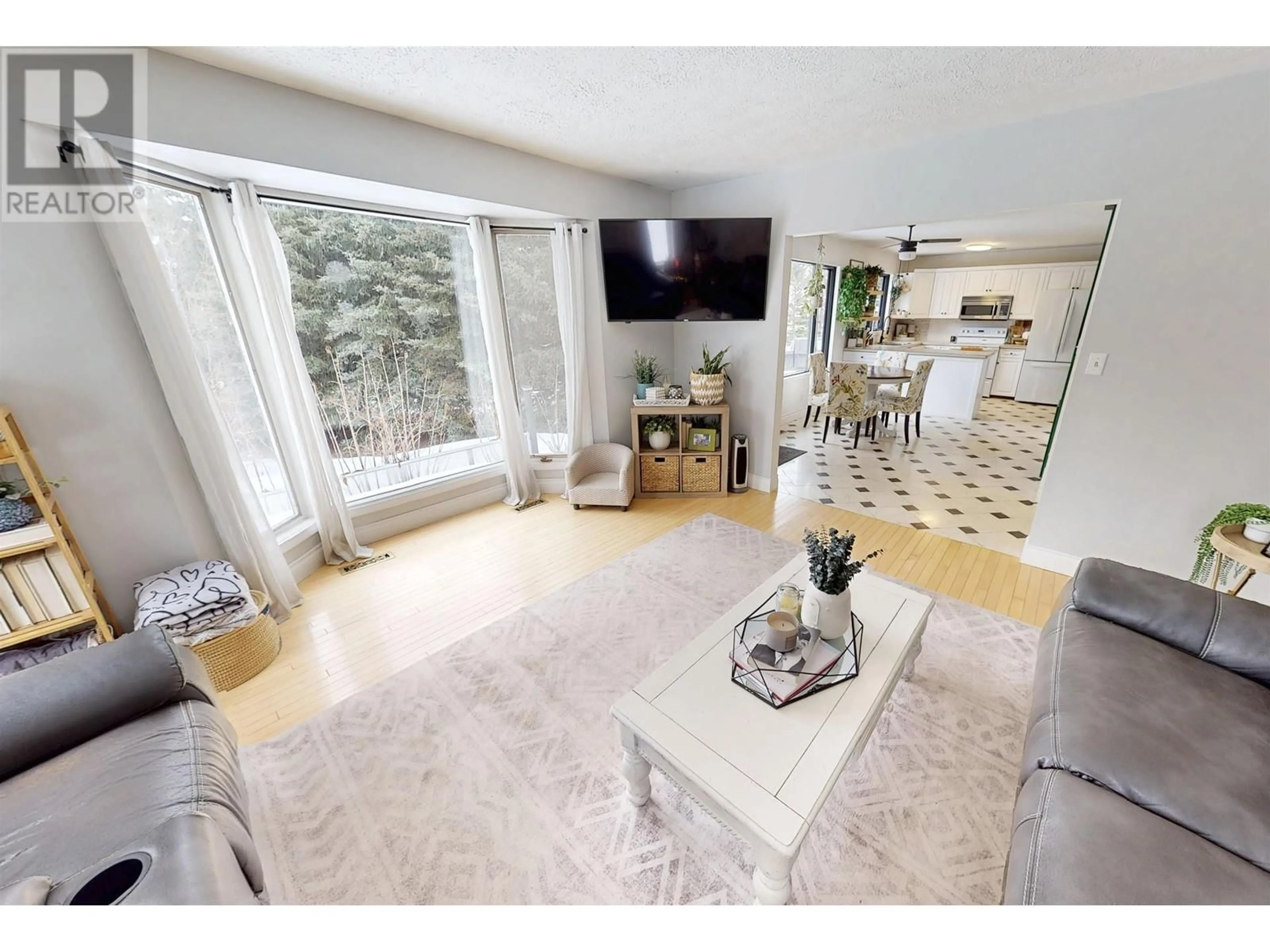 Unknown for 12954 AGNES LANE, Charlie Lake British Columbia V0C1H0