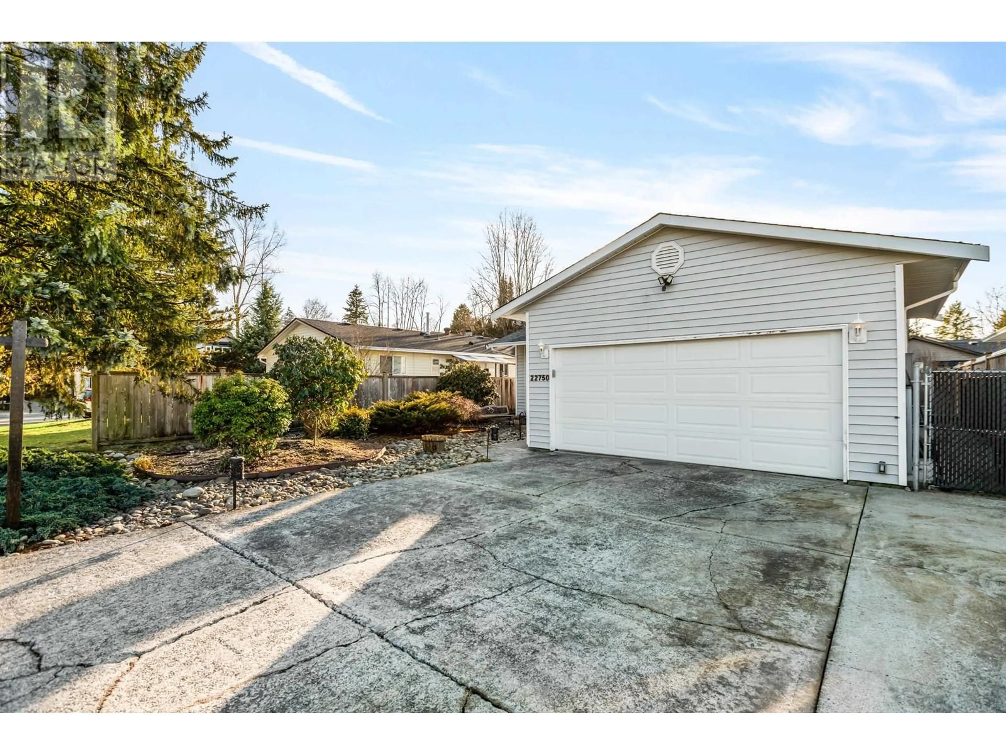 Indoor garage for 22750 BALABANIAN CIRCLE, Maple Ridge British Columbia V2X9C3