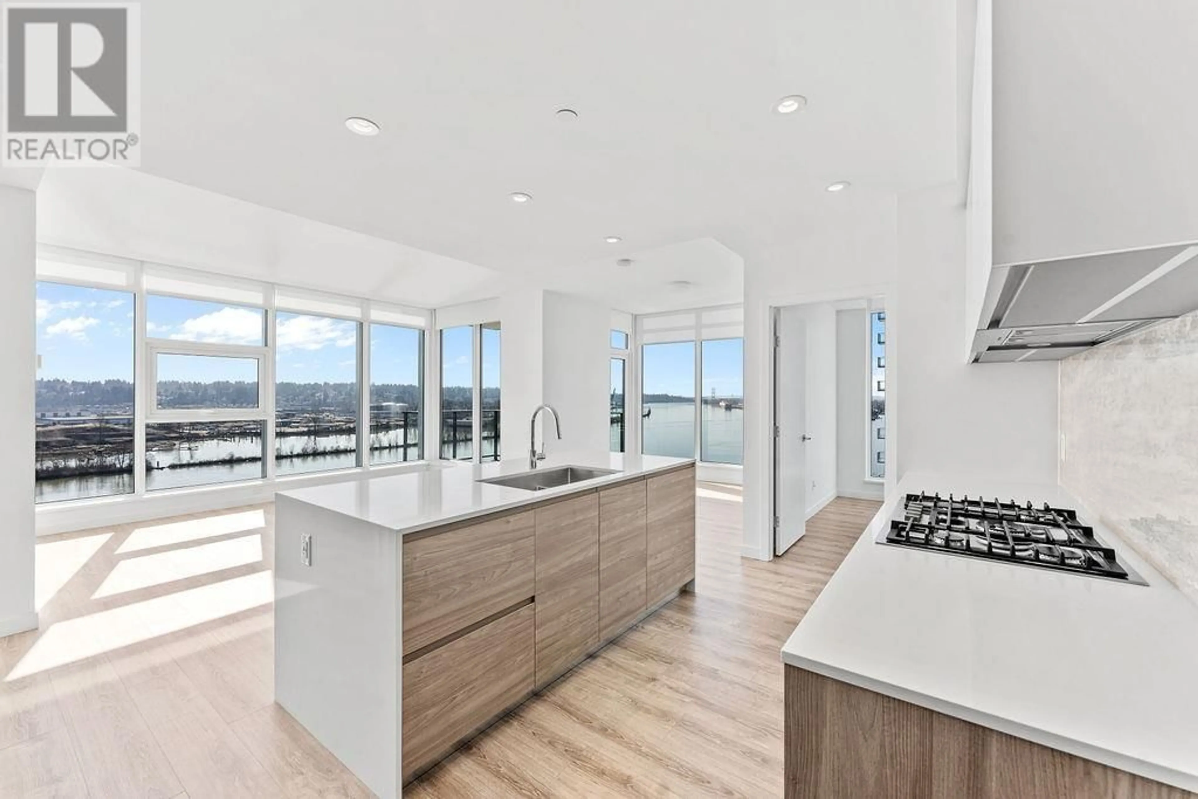 Open concept kitchen, unknown for 1307 - 660 QUAYSIDE DRIVE, New Westminster British Columbia V3M0P1