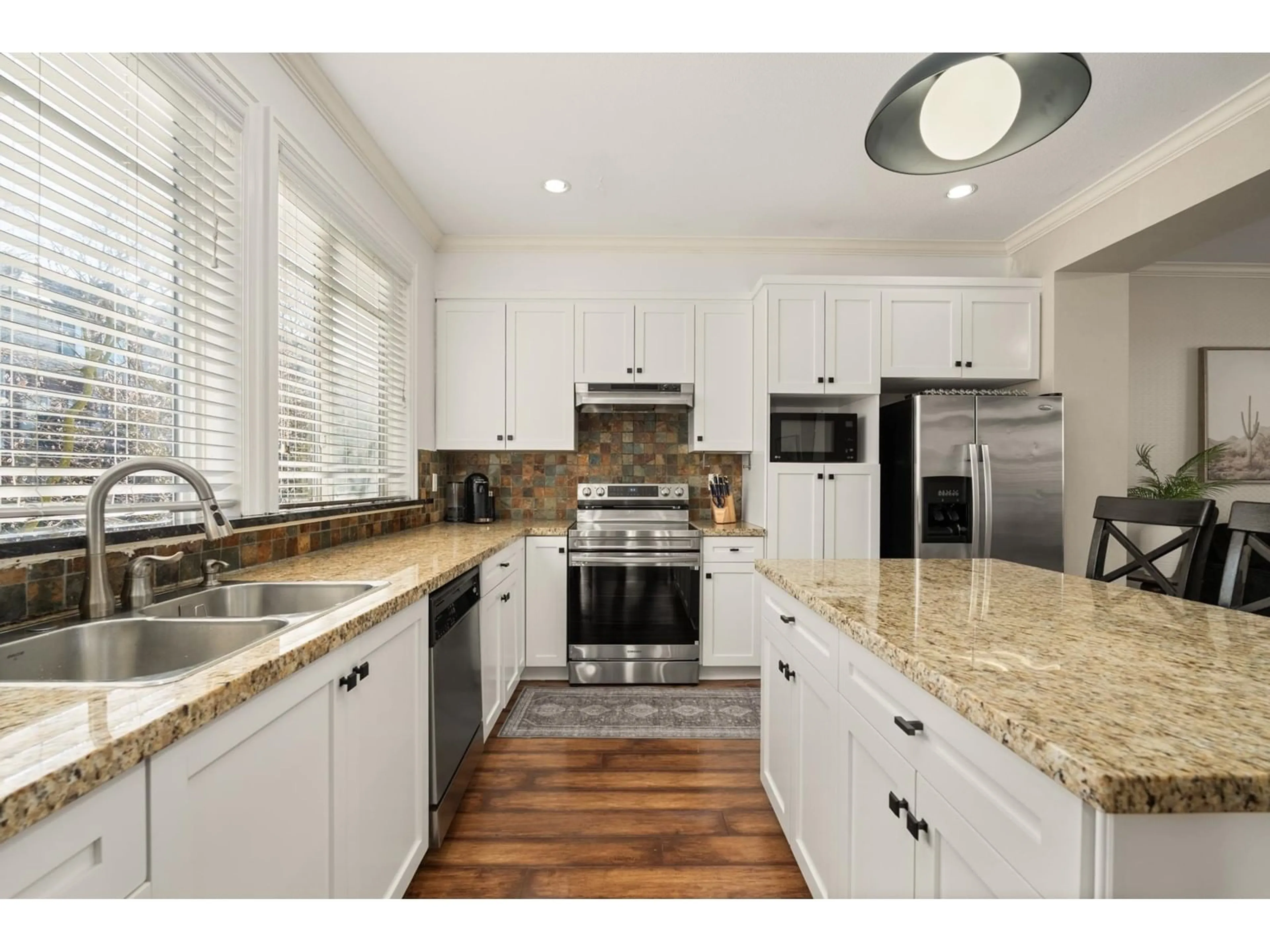 Open concept kitchen, ceramic/tile floor for 12 7168 179 STREET, Surrey British Columbia V3S8C5