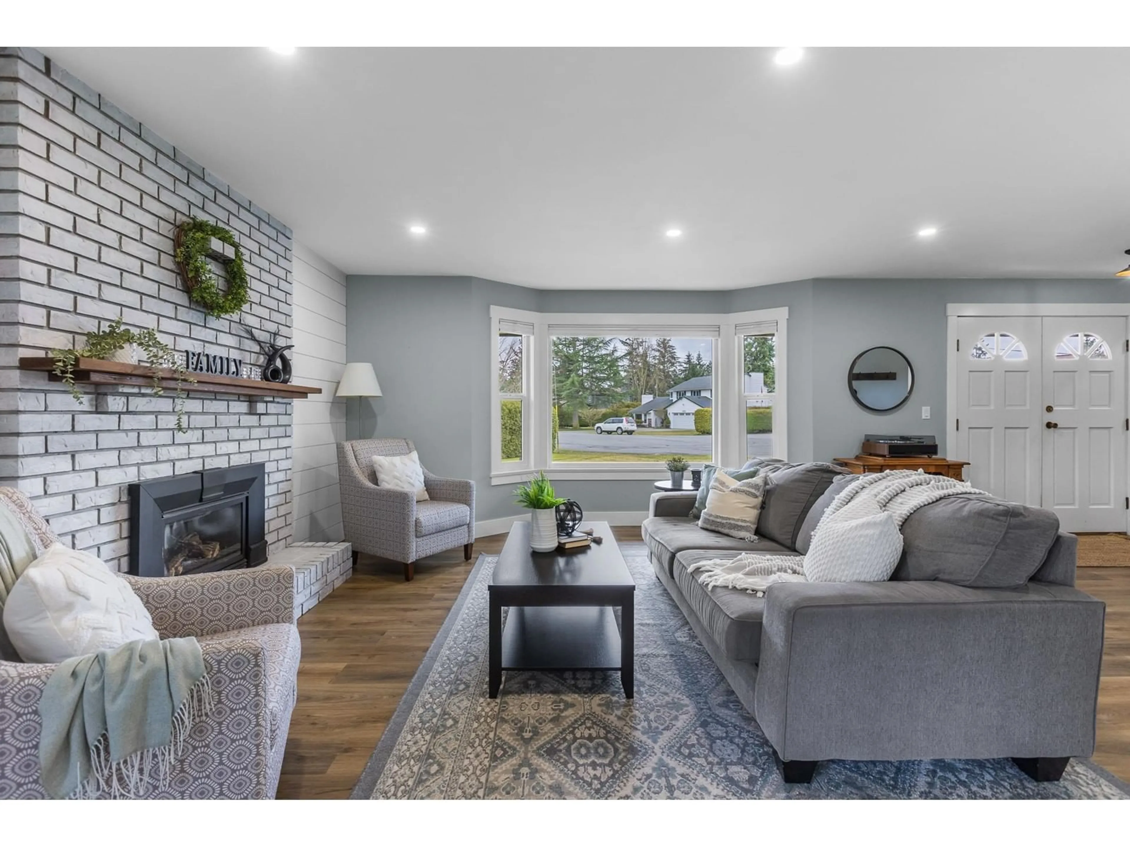 Living room with furniture, unknown for 5714 247A, Langley British Columbia V2Z1H2