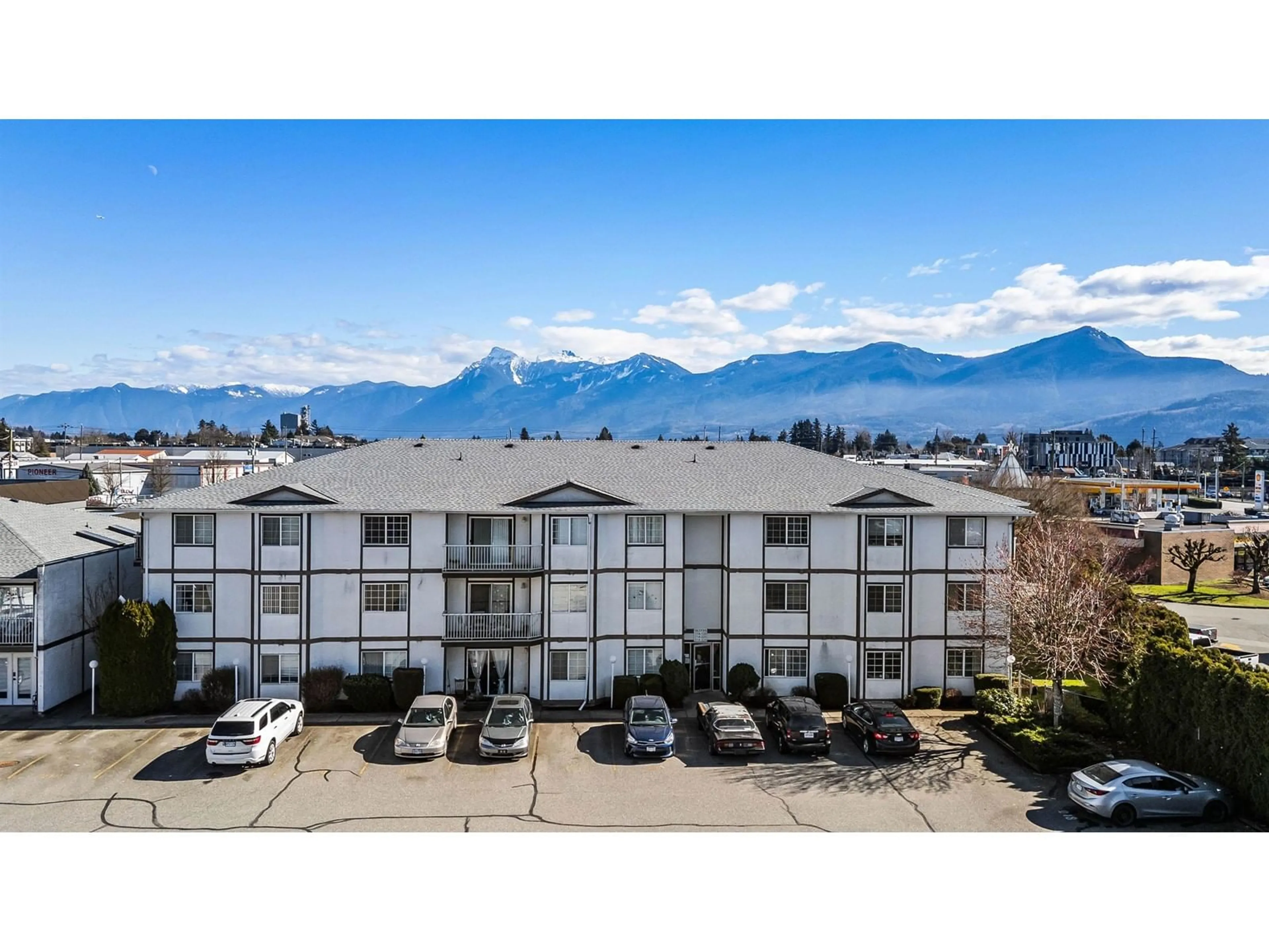 A pic from outside/outdoor area/front of a property/back of a property/a pic from drone, mountain view for 115 45669 MCINTOSH DRIVE|Chilliwack Prop, Chilliwack British Columbia V2P6V4