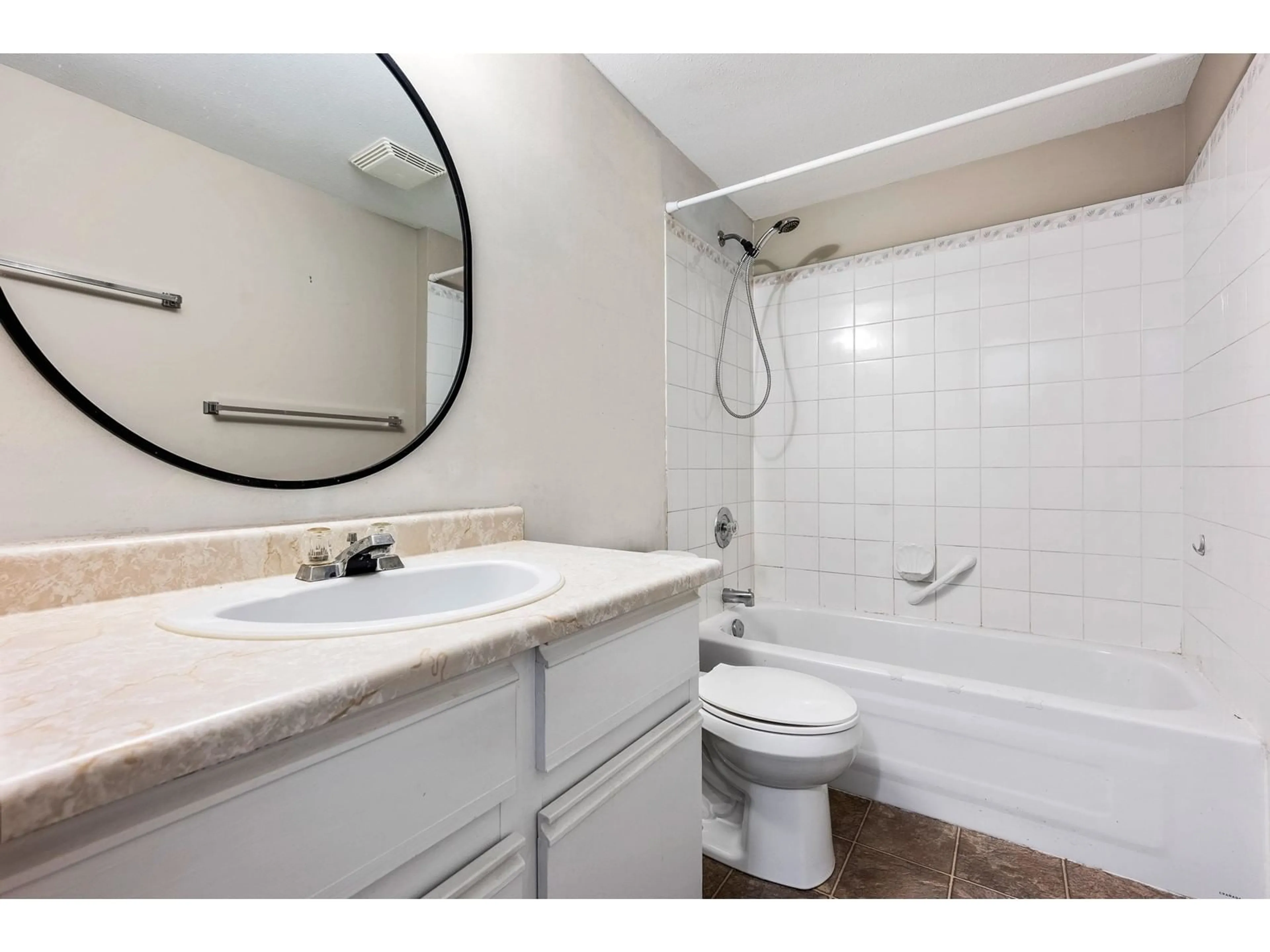 Standard bathroom, unknown for 115 45669 MCINTOSH DRIVE|Chilliwack Prop, Chilliwack British Columbia V2P6V4