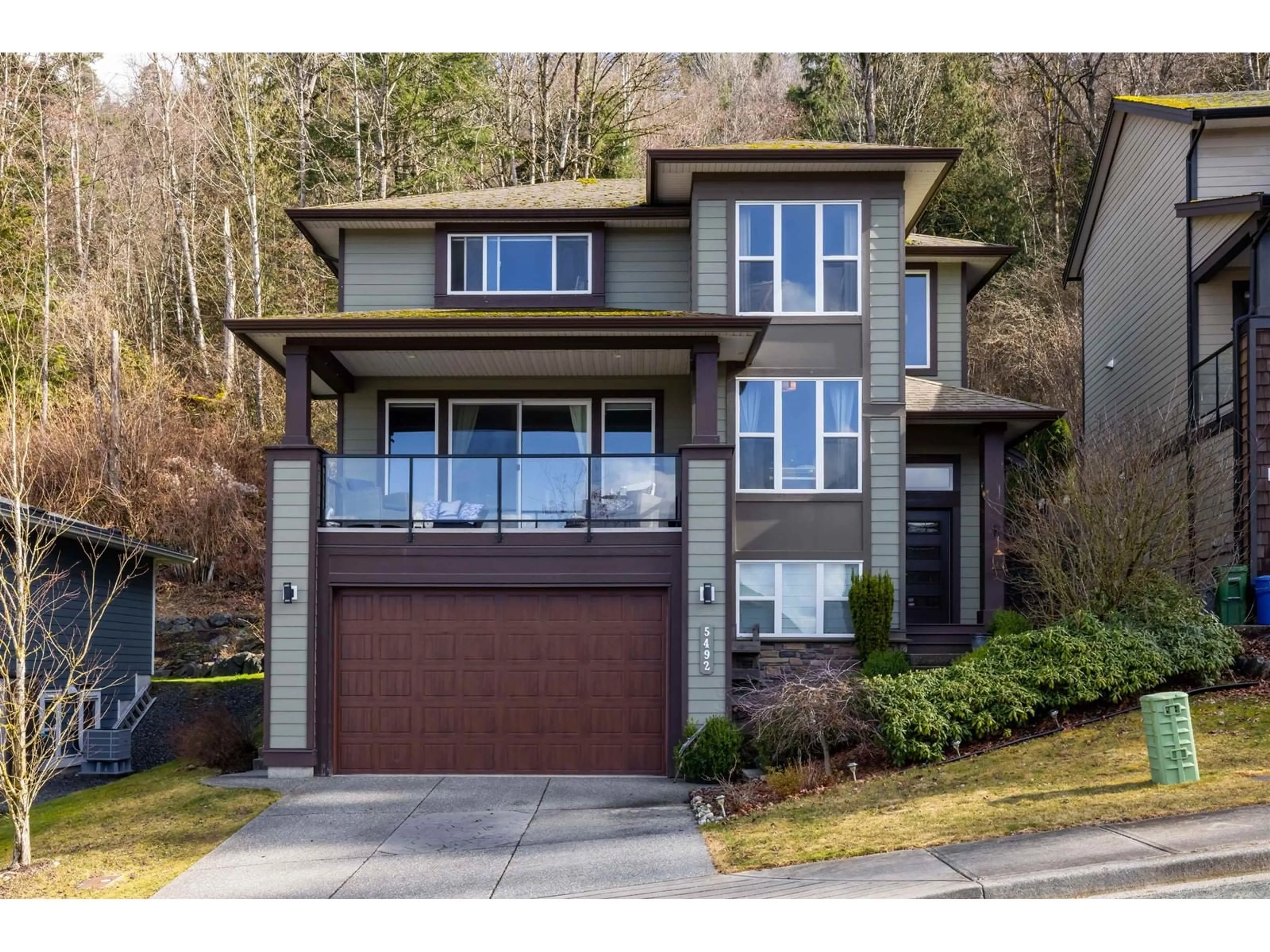 Home with brick exterior material, street for 5492 MACLACHLAN PLACE|Promontory, Chilliwack British Columbia V2R0P3