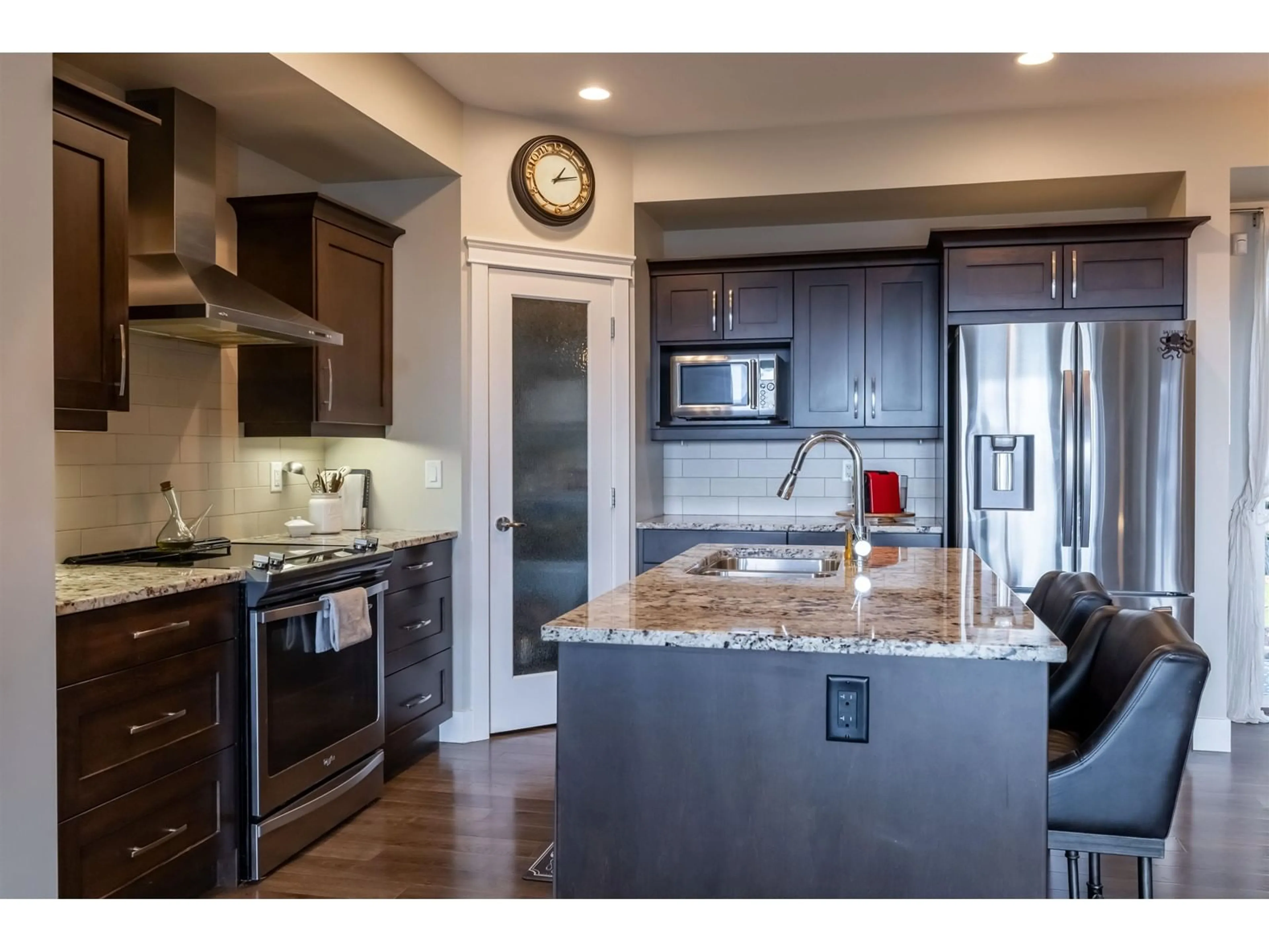 Open concept kitchen, unknown for 5492 MACLACHLAN PLACE|Promontory, Chilliwack British Columbia V2R0P3