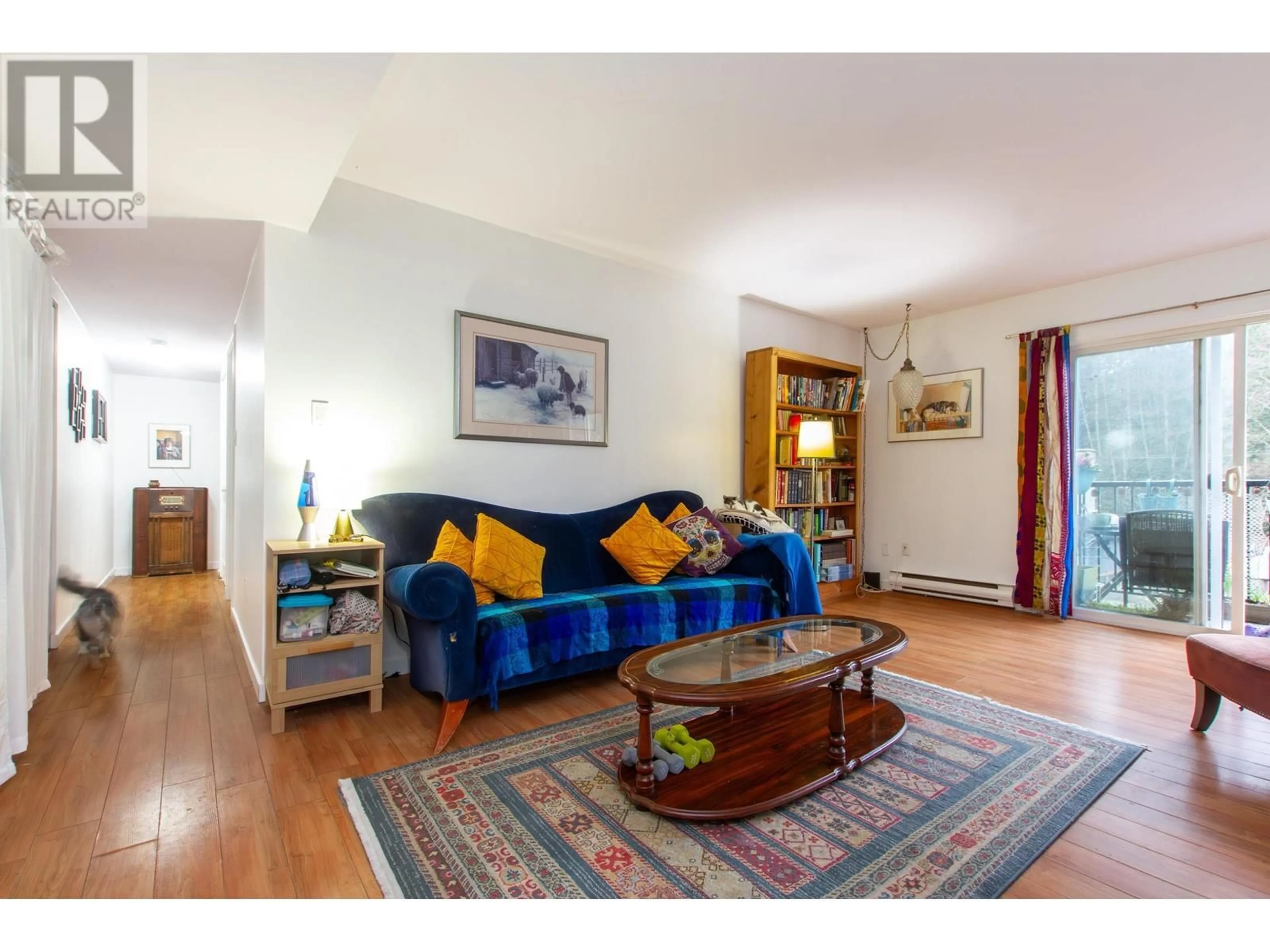 Living room with furniture, unknown for 35 - 38175 WESTWAY AVENUE, Squamish British Columbia V8B0A5