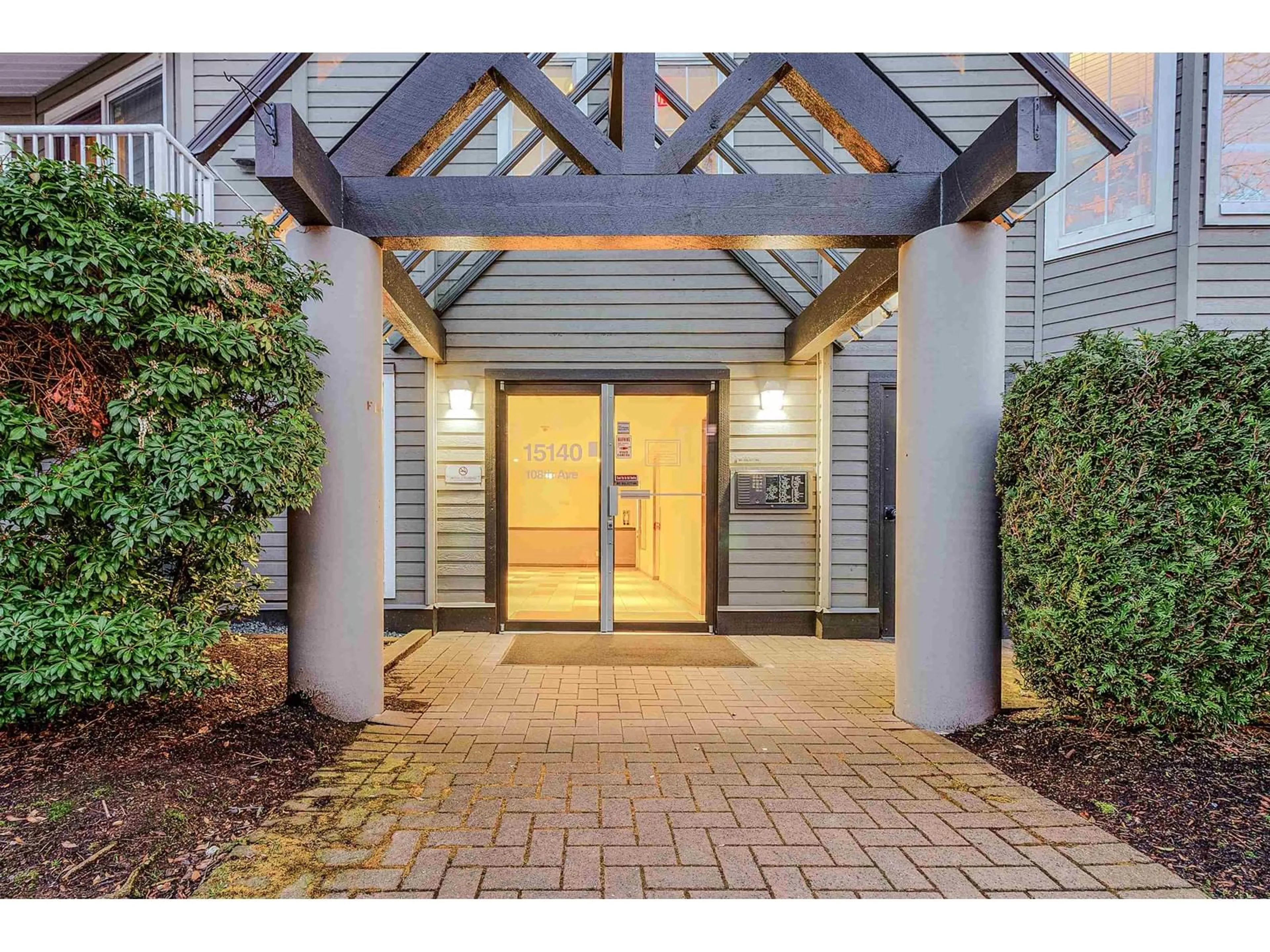 Indoor entryway for 307 - 15140 108, Surrey British Columbia V3R0T9