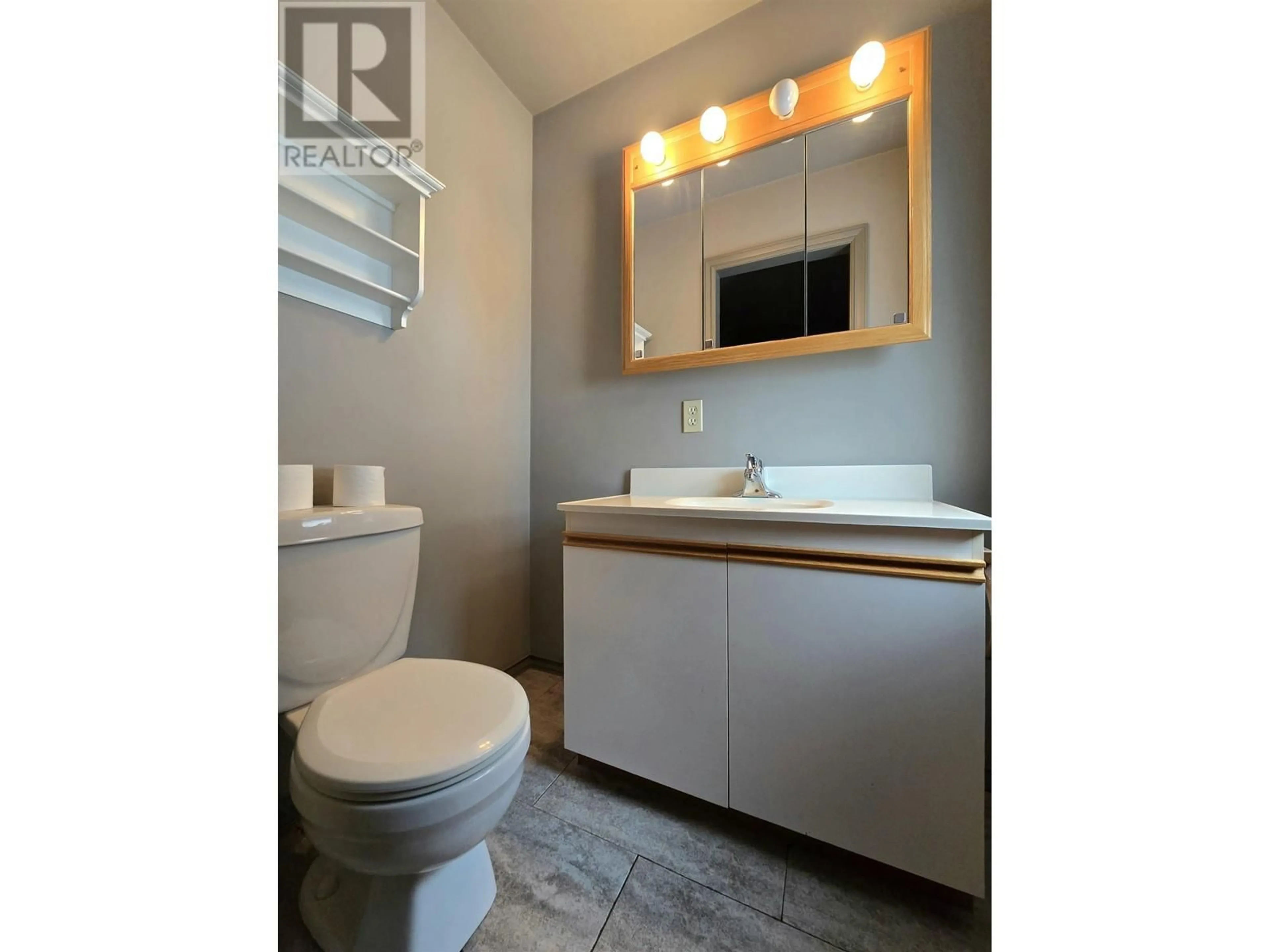 Standard bathroom, ceramic/tile floor for 4586 CANIM-HENDRIX LAKE ROAD, 100 Mile House British Columbia V0K1M0