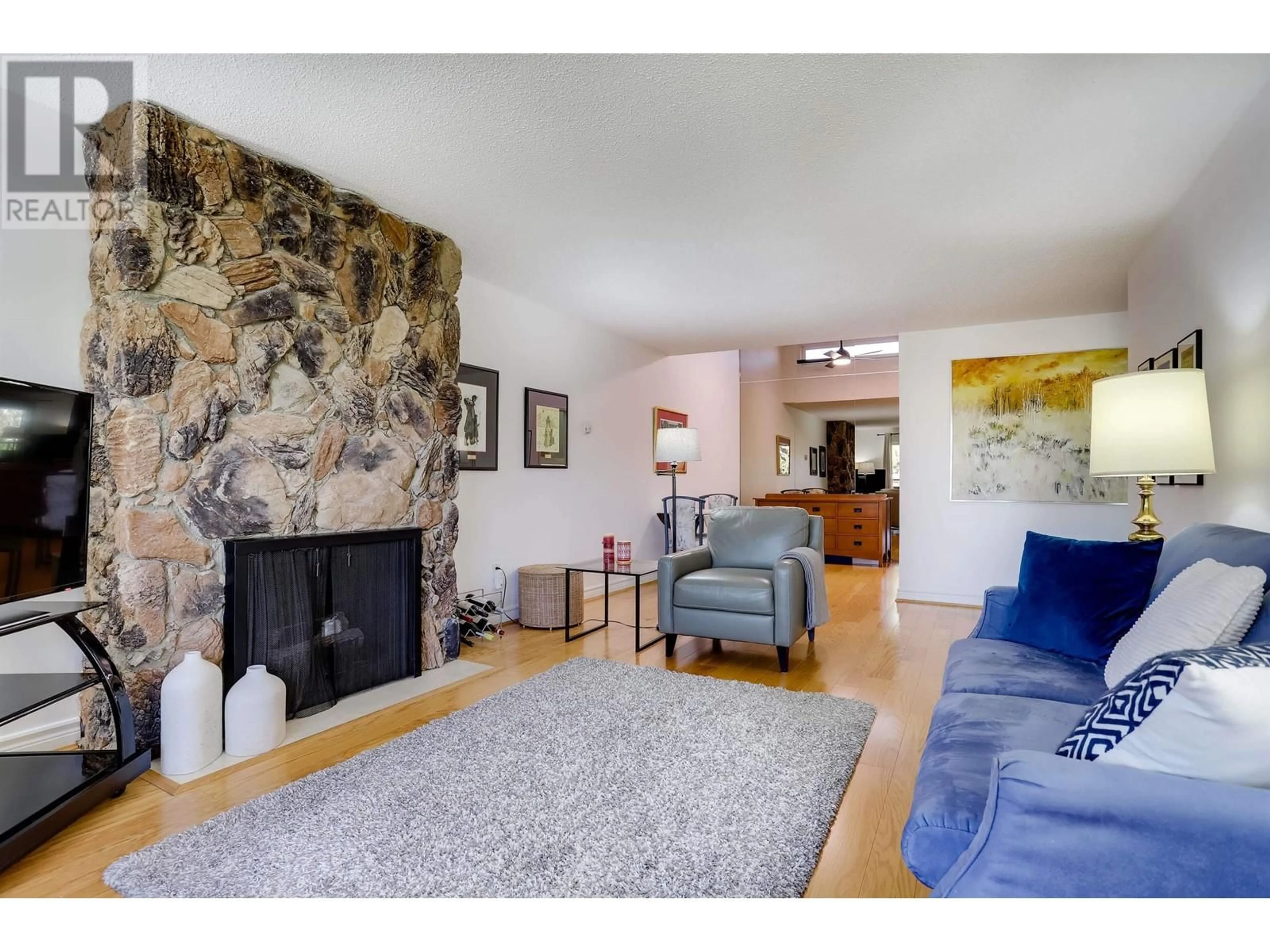 Living room with furniture, unknown for 307 - 1266 13TH AVENUE, Vancouver British Columbia V6H1N6