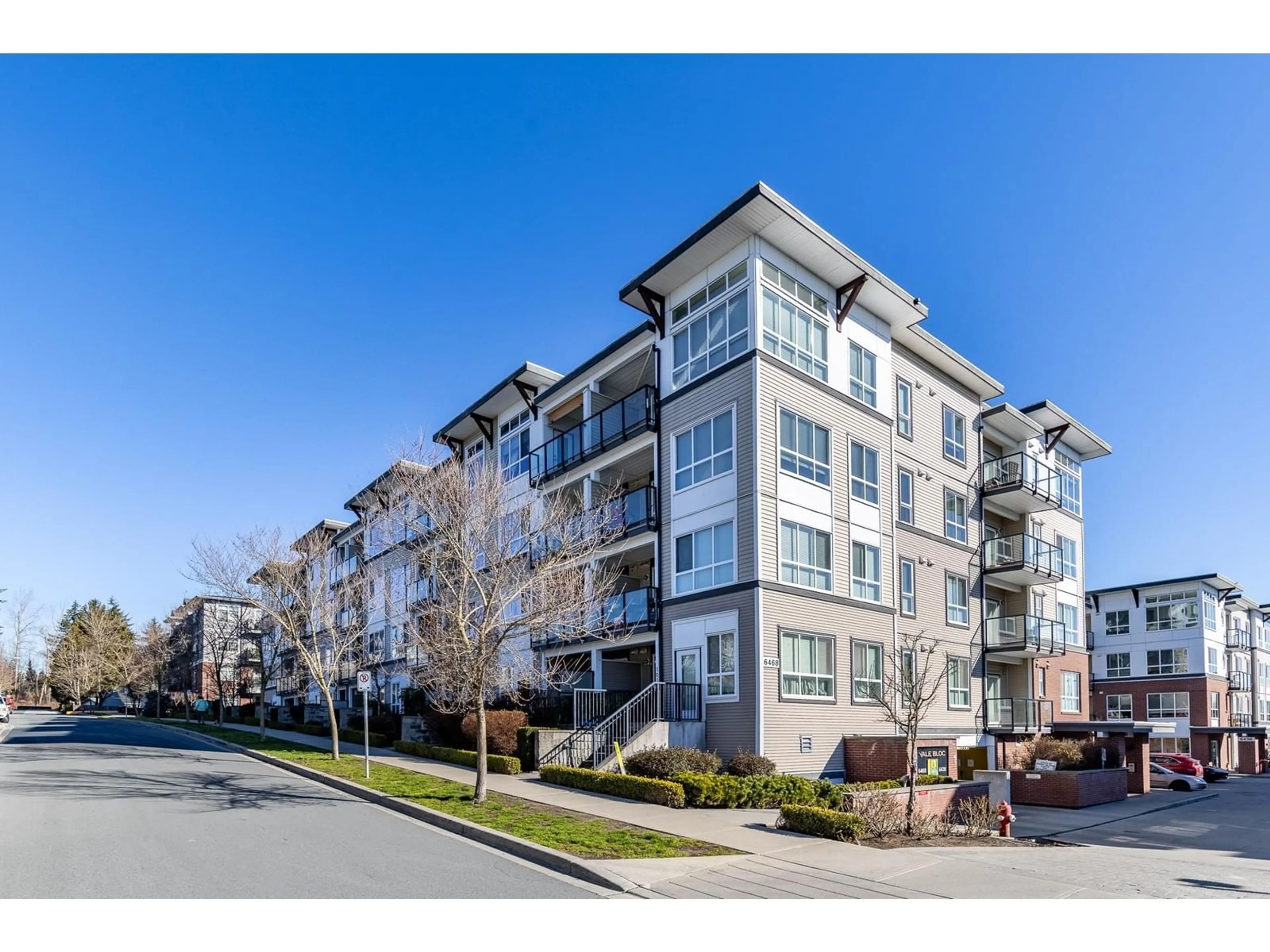 Unknown for 312 6468 195A STREET, Surrey British Columbia V4N6R6