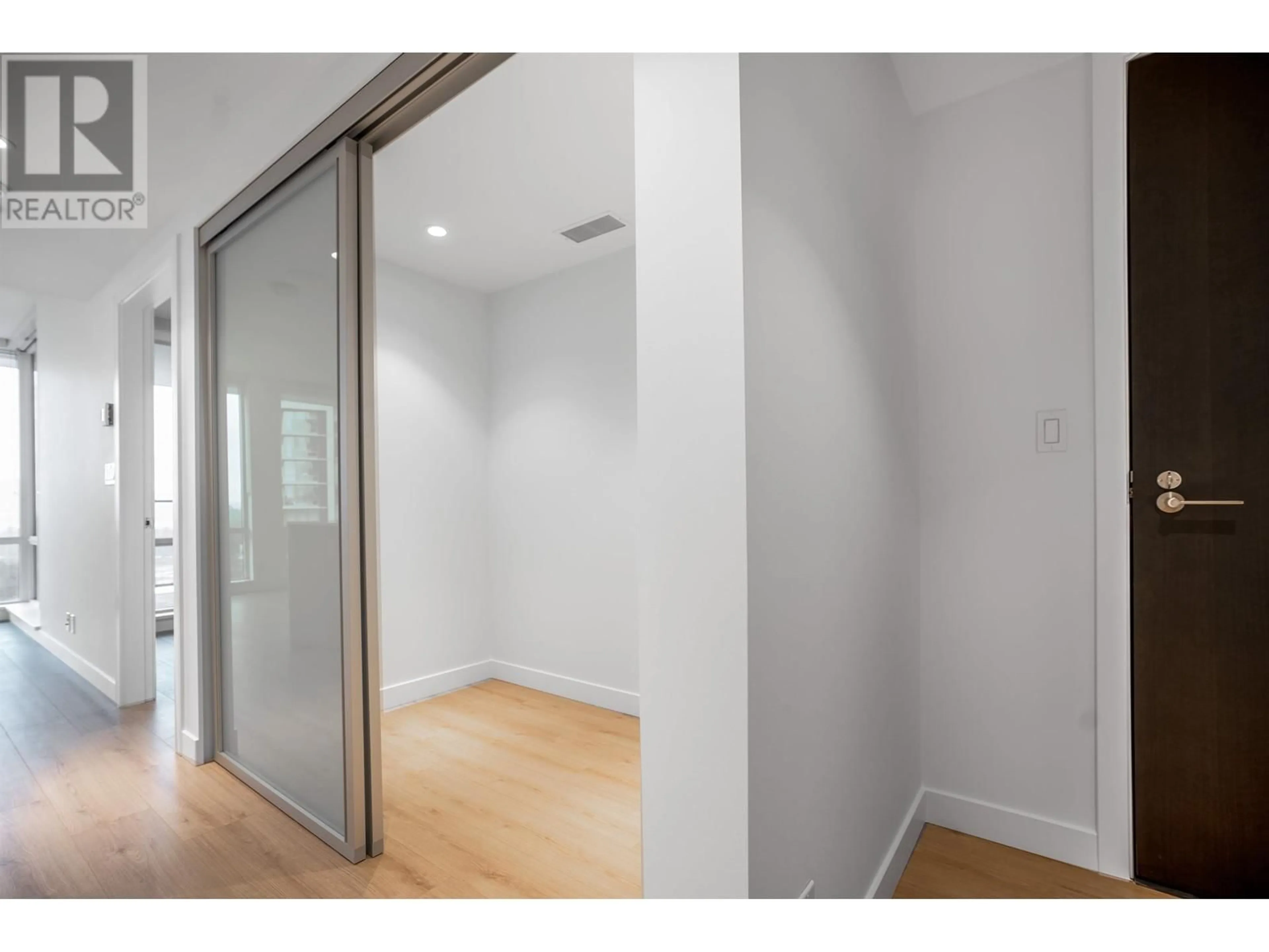 Unknown for 1705 - 1500 FERN STREET, North Vancouver British Columbia V7J0E6