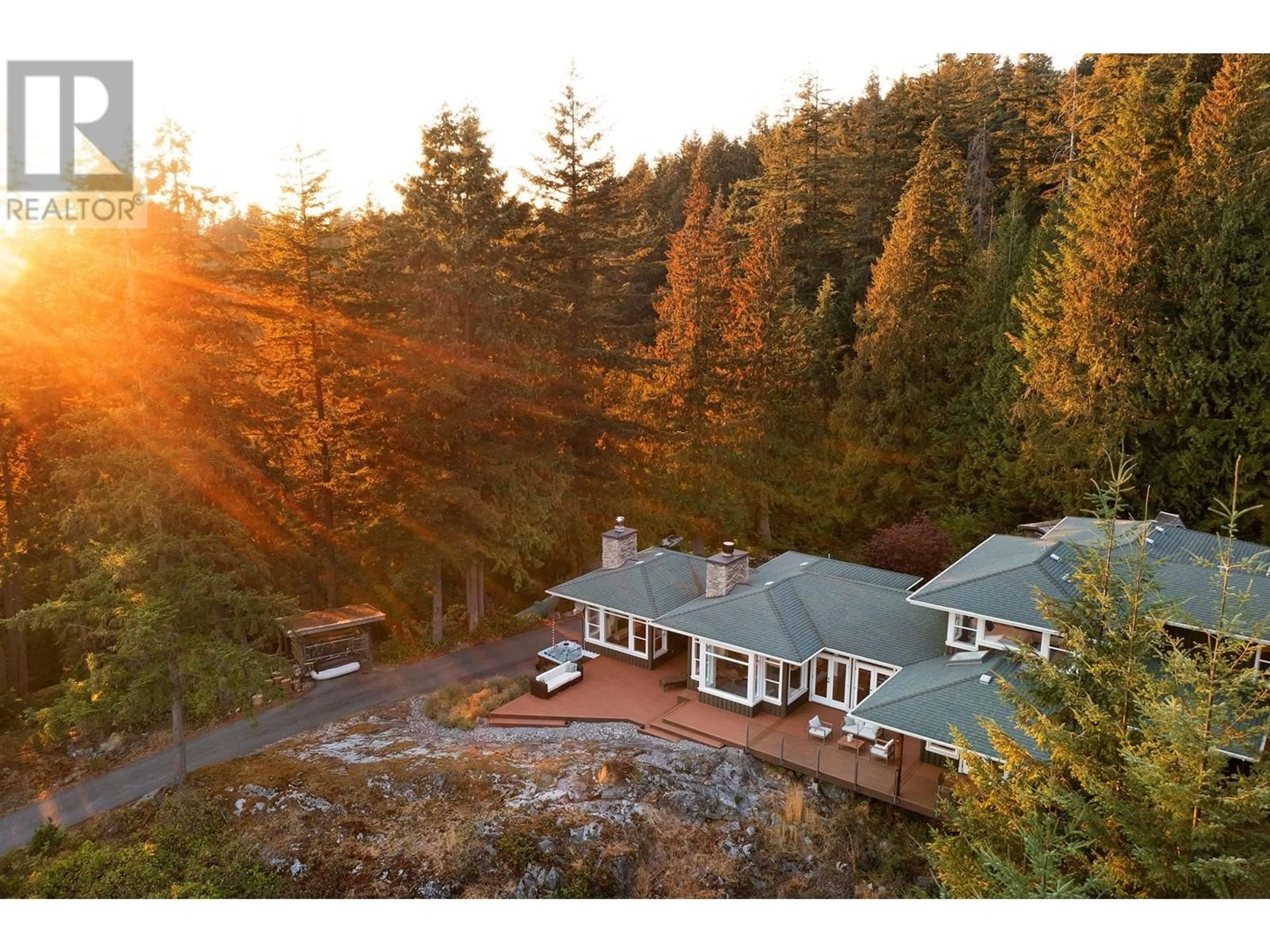 A pic from outside/outdoor area/front of a property/back of a property/a pic from drone, unknown for 361 FOREST RIDGE ROAD, Bowen Island British Columbia V0N1G2