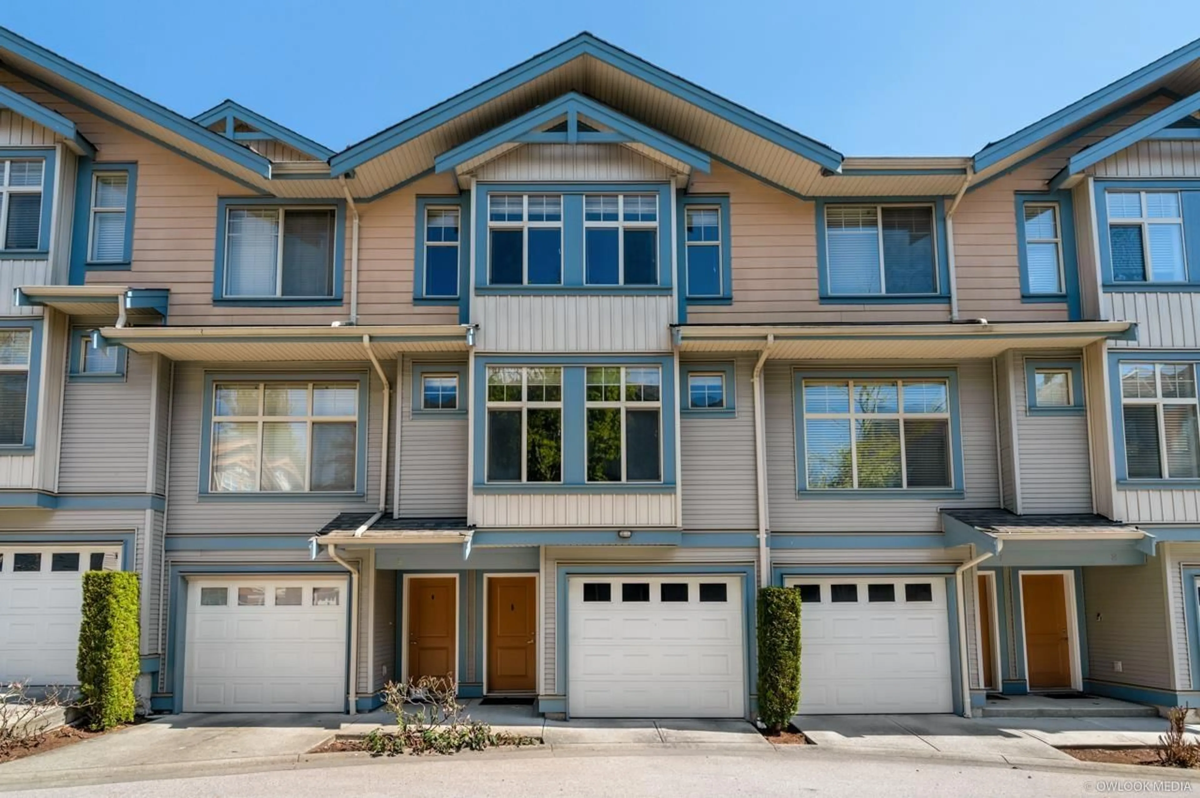 Home with vinyl exterior material, street for 6 - 12036 66, Surrey British Columbia V3W3M2