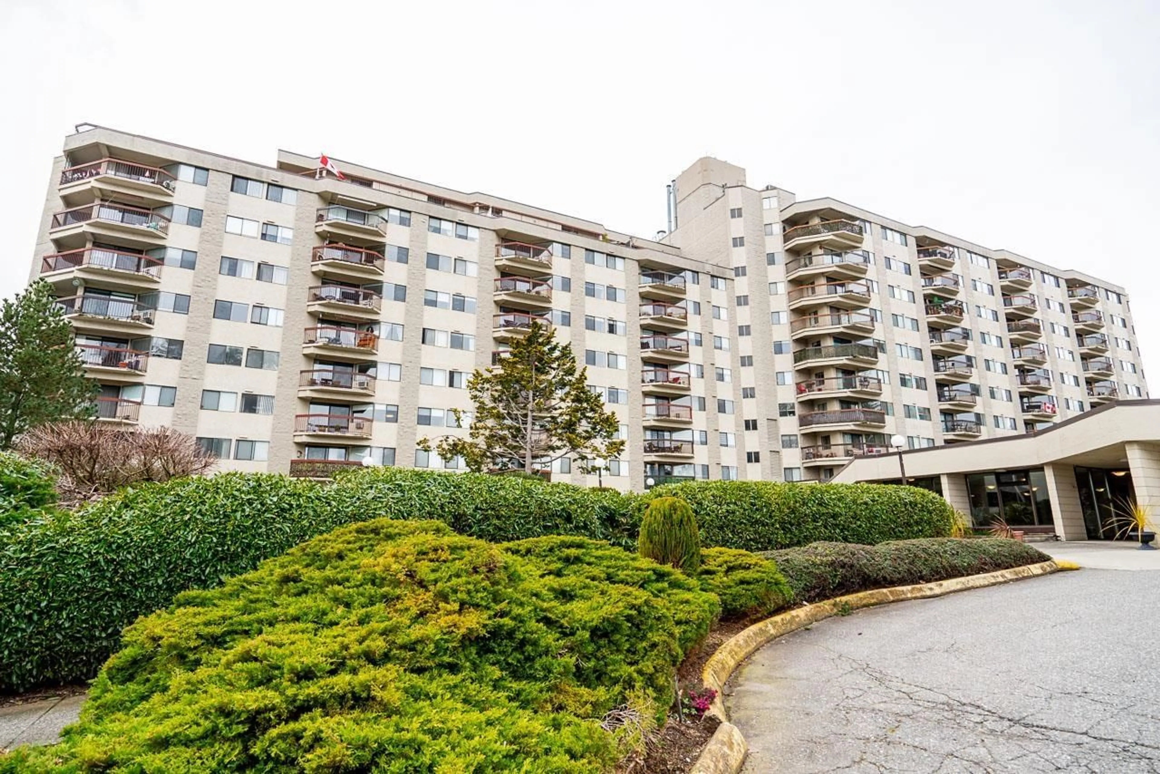 Patio, unknown for 901 - 31955 OLD YALE, Abbotsford British Columbia V2T4N1