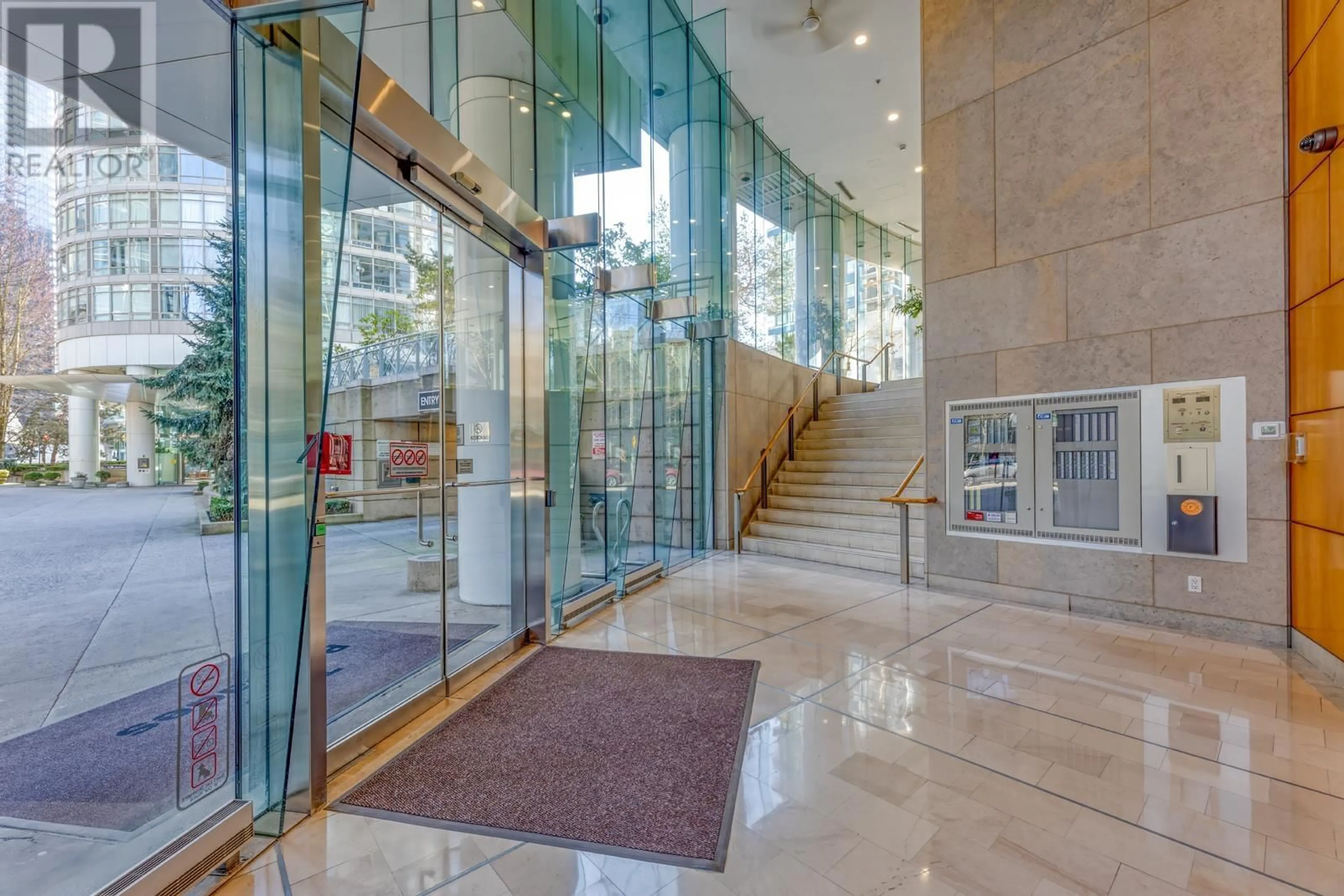 Open concept kitchen, unknown for 403 - 1288 ALBERNI STREET, Vancouver British Columbia V6E4N5