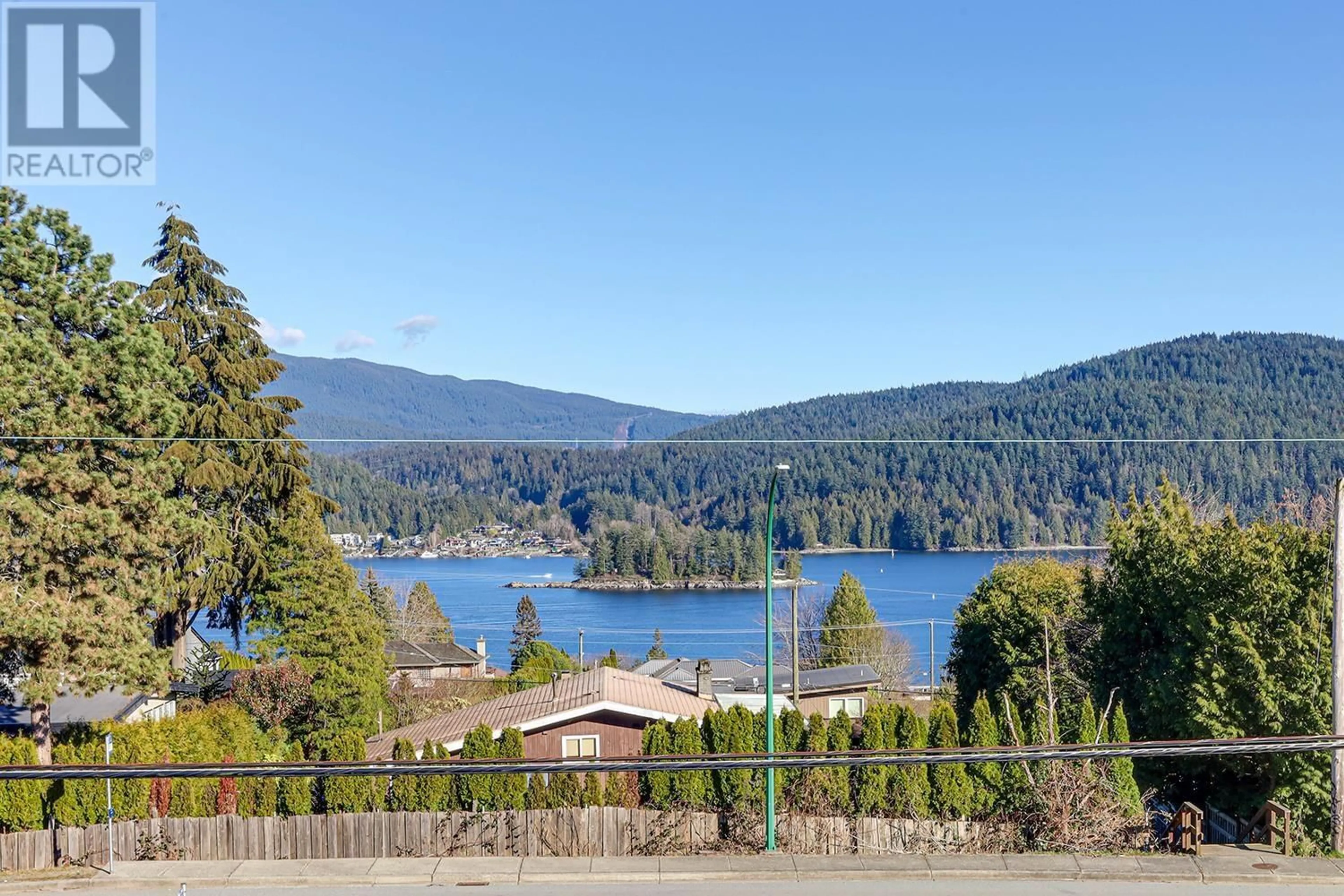 A pic from outside/outdoor area/front of a property/back of a property/a pic from drone, water/lake/river/ocean view for 4254 CADDY ROAD, North Vancouver British Columbia V7G1B7