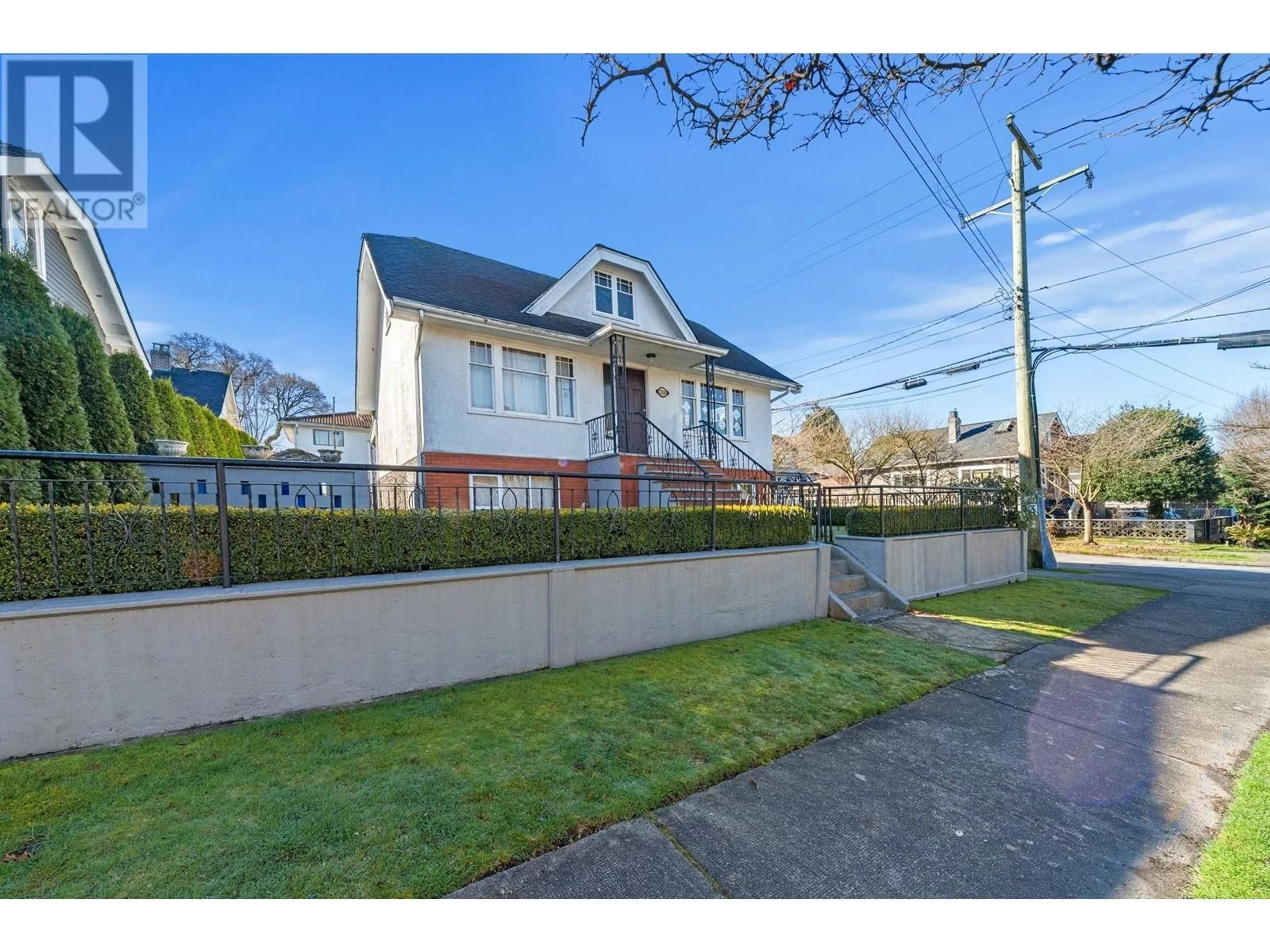 A pic from outside/outdoor area/front of a property/back of a property/a pic from drone, street for 2110 FERNDALE STREET, Vancouver British Columbia V5L1Y4