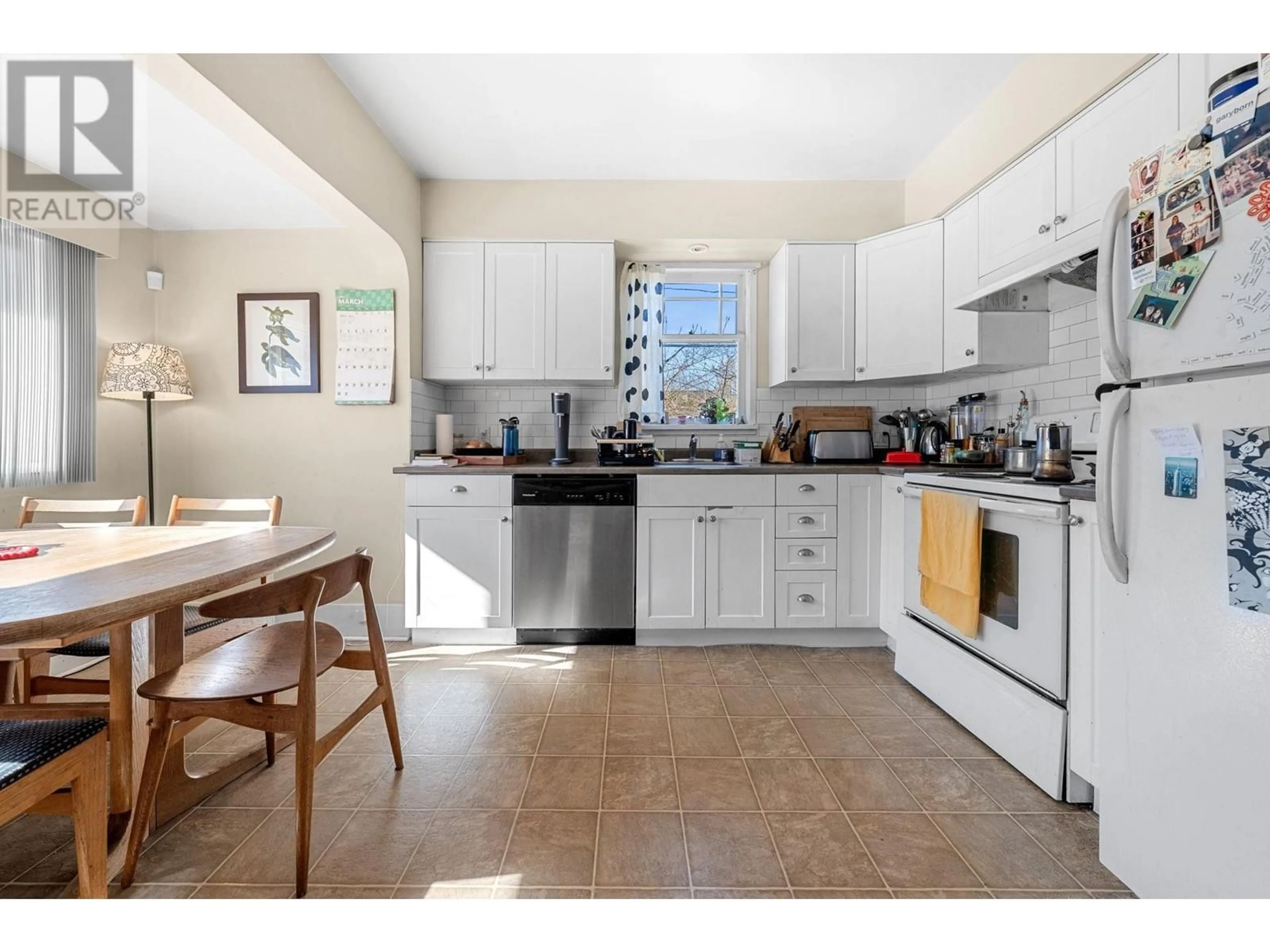 Standard kitchen, unknown for 2110 FERNDALE STREET, Vancouver British Columbia V5L1Y4