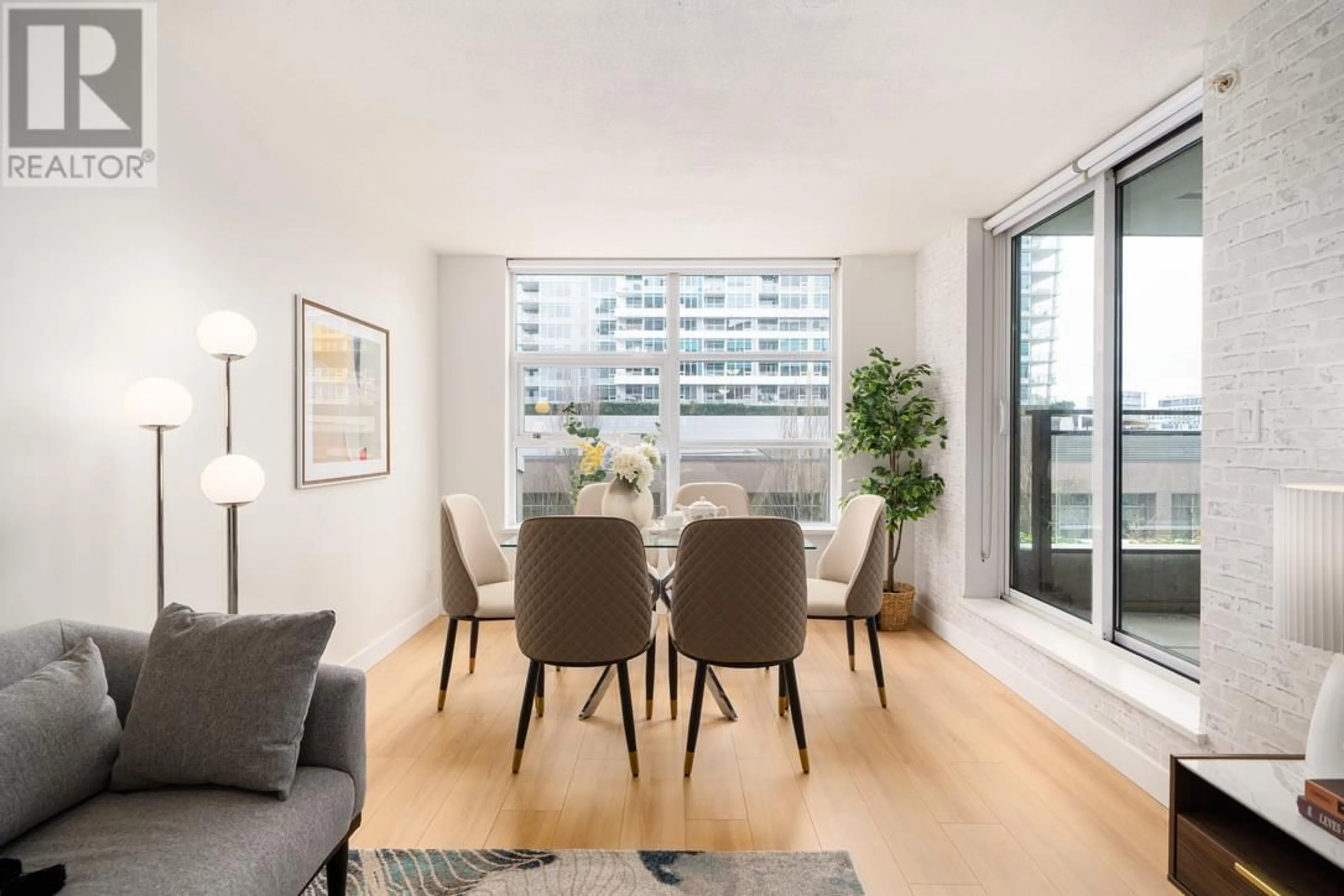 Dining room, wood/laminate floor for 508 - 8033 SABA ROAD, Richmond British Columbia V6Y4M8