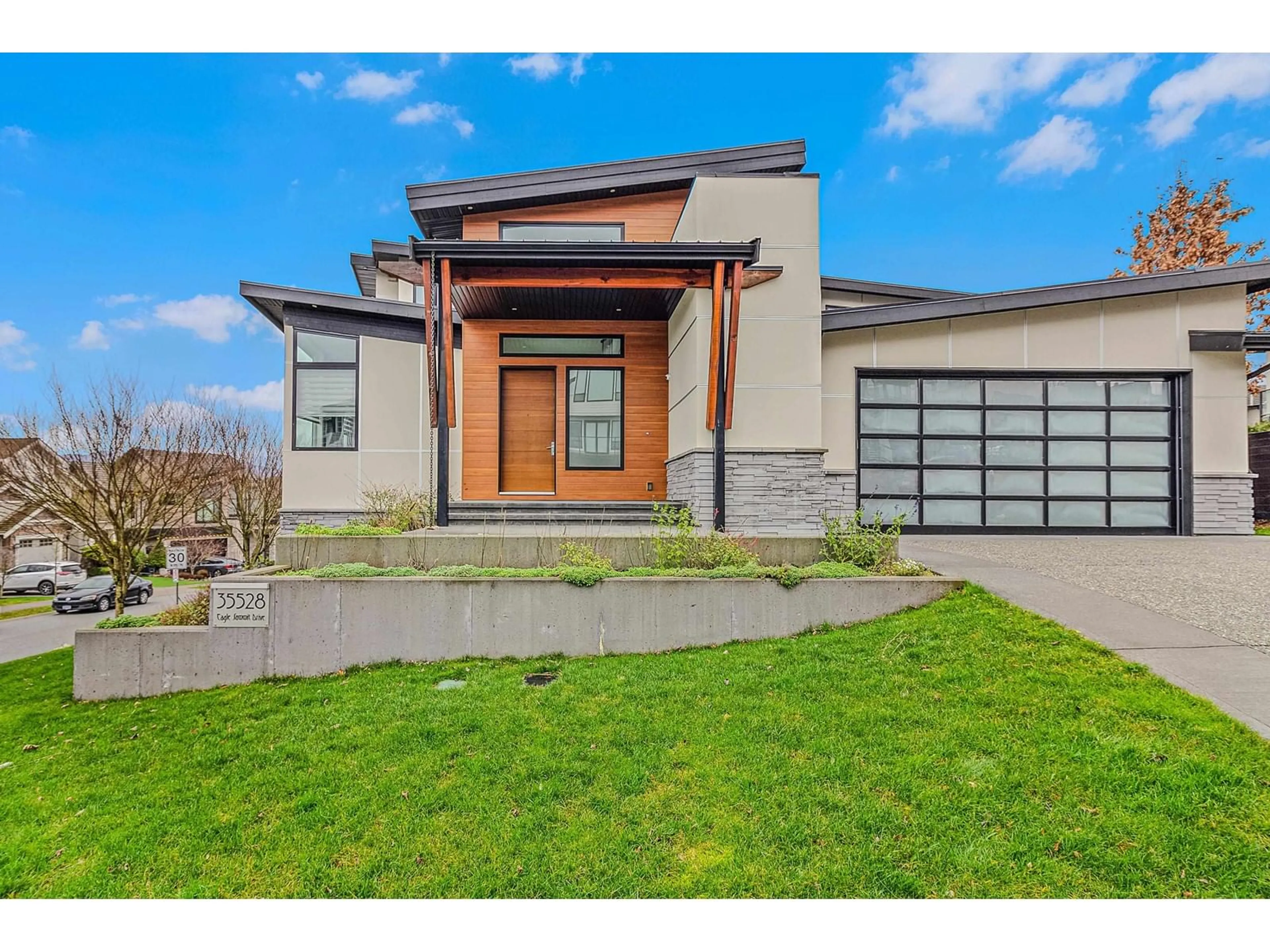 Home with brick exterior material, street for 35528 EAGLE SUMMIT DRIVE, Abbotsford British Columbia V3G0C4