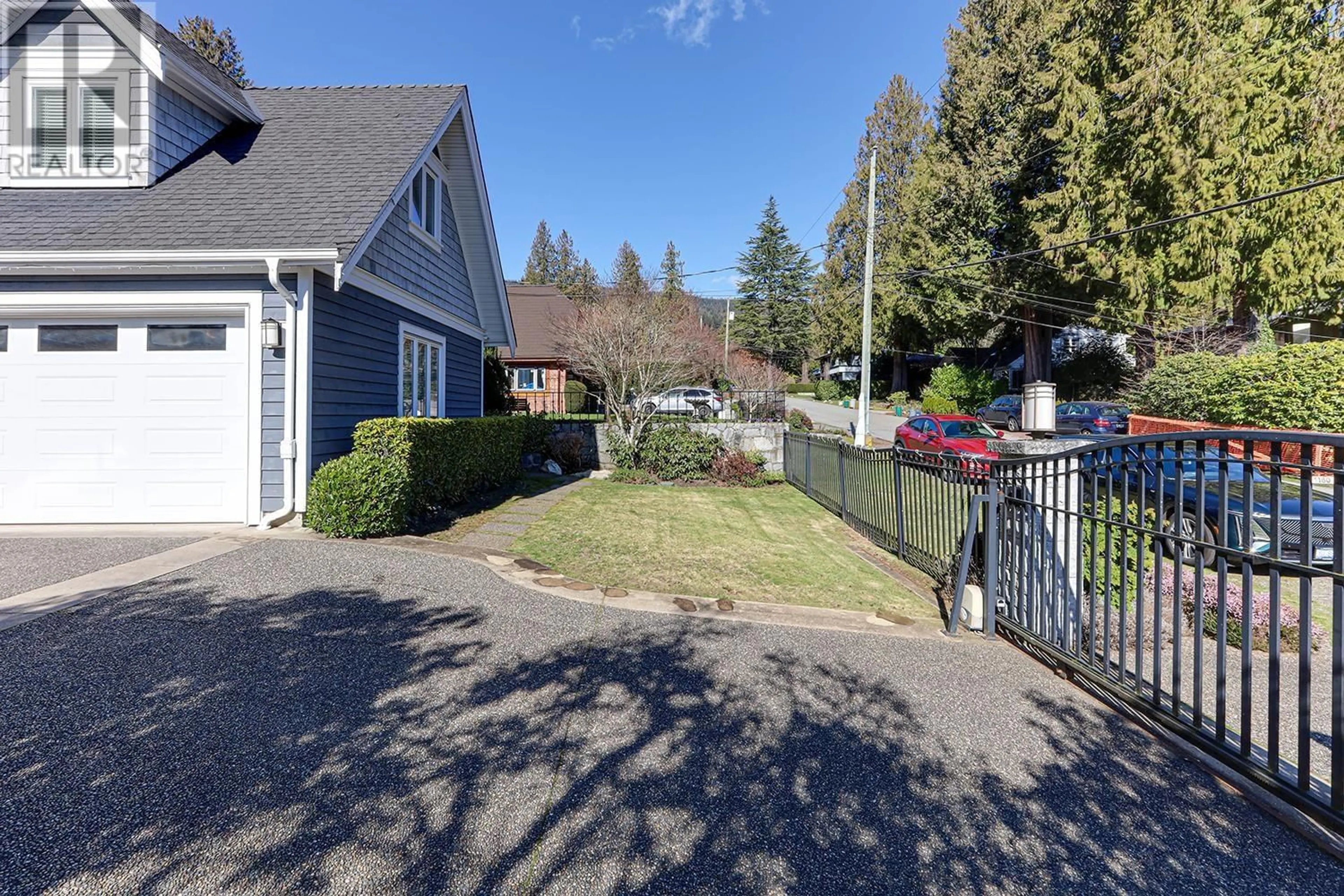 A pic from outside/outdoor area/front of a property/back of a property/a pic from drone, street for 1155 SINCLAIR STREET, West Vancouver British Columbia V7V3W3