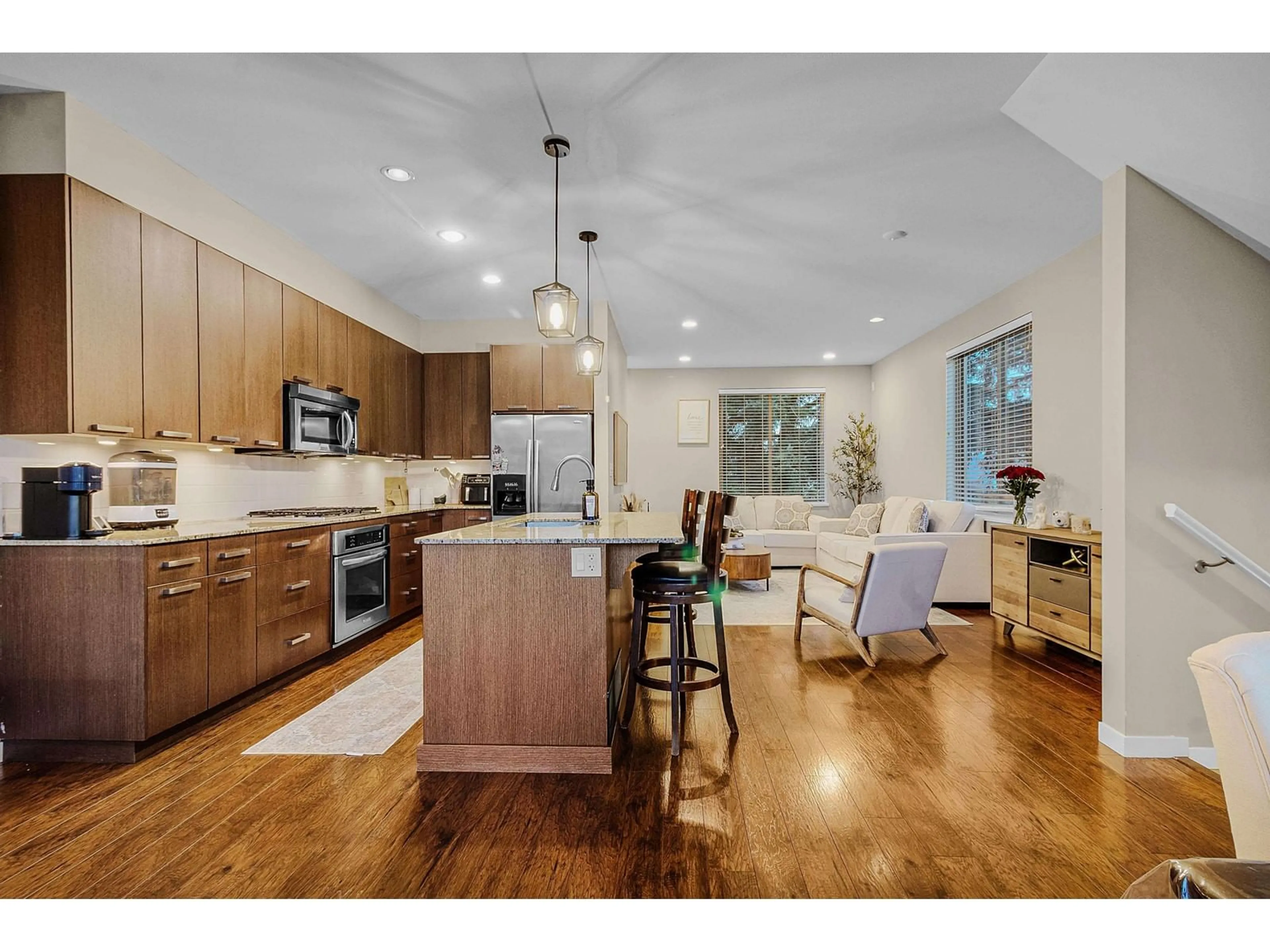 Open concept kitchen, unknown for 95 - 34248 KING, Abbotsford British Columbia V2S0B1
