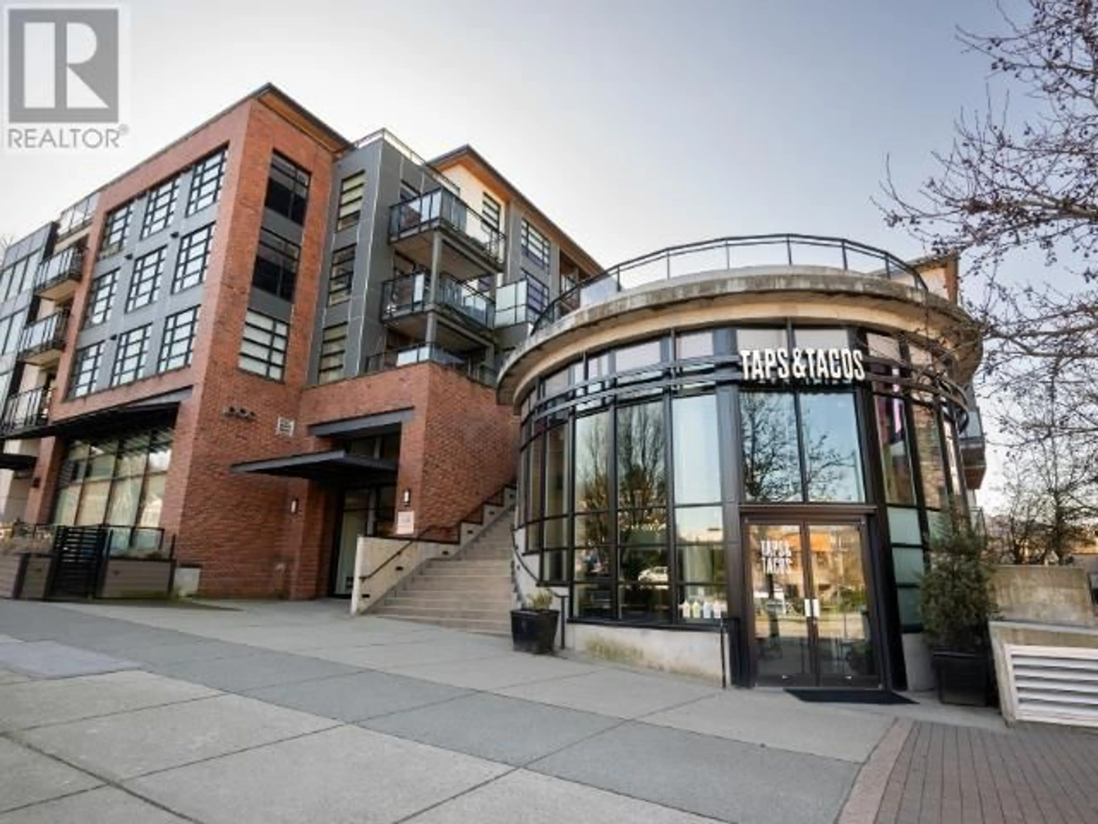 Indoor foyer for 302 95 MOODY STREET, Port Moody British Columbia V3H0H2