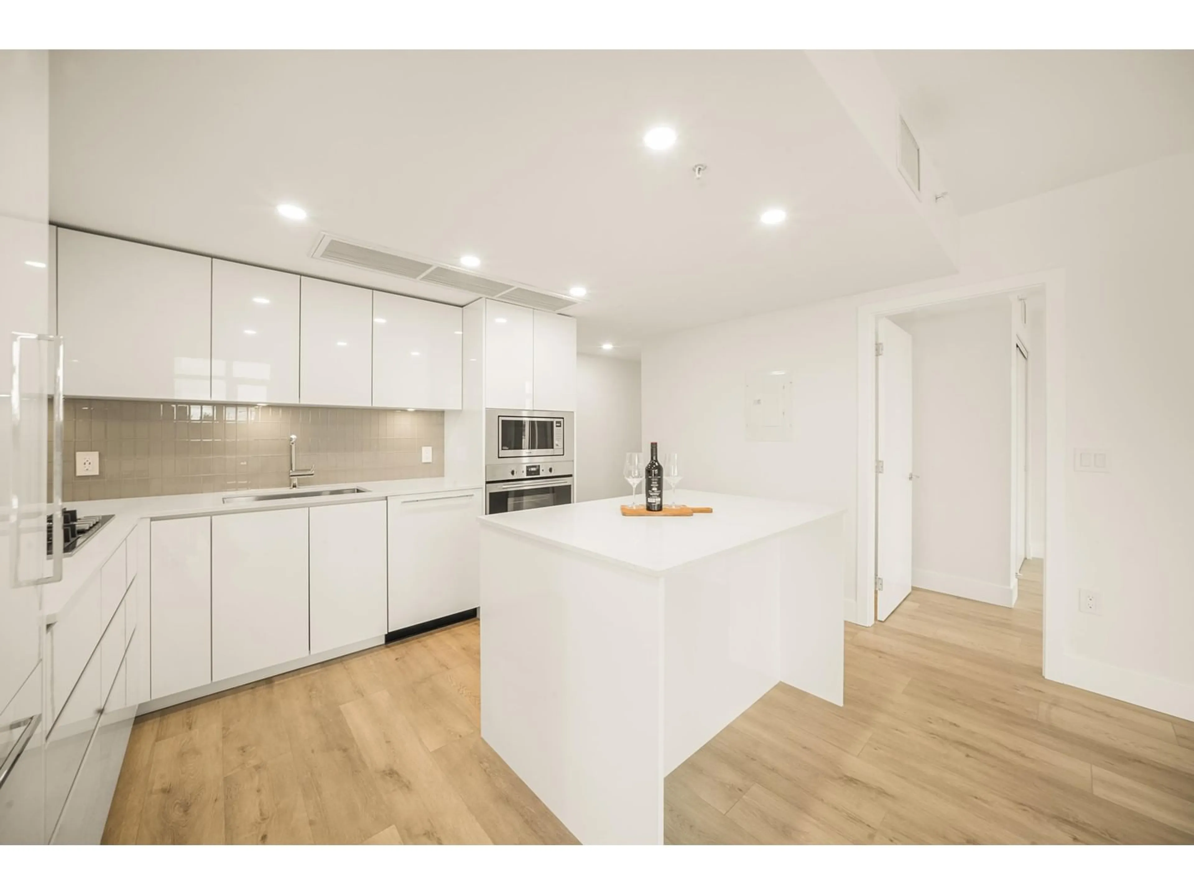 Open concept kitchen, unknown for 404 10428 WHALLEY BOULEVARD, Surrey British Columbia V3T1W6