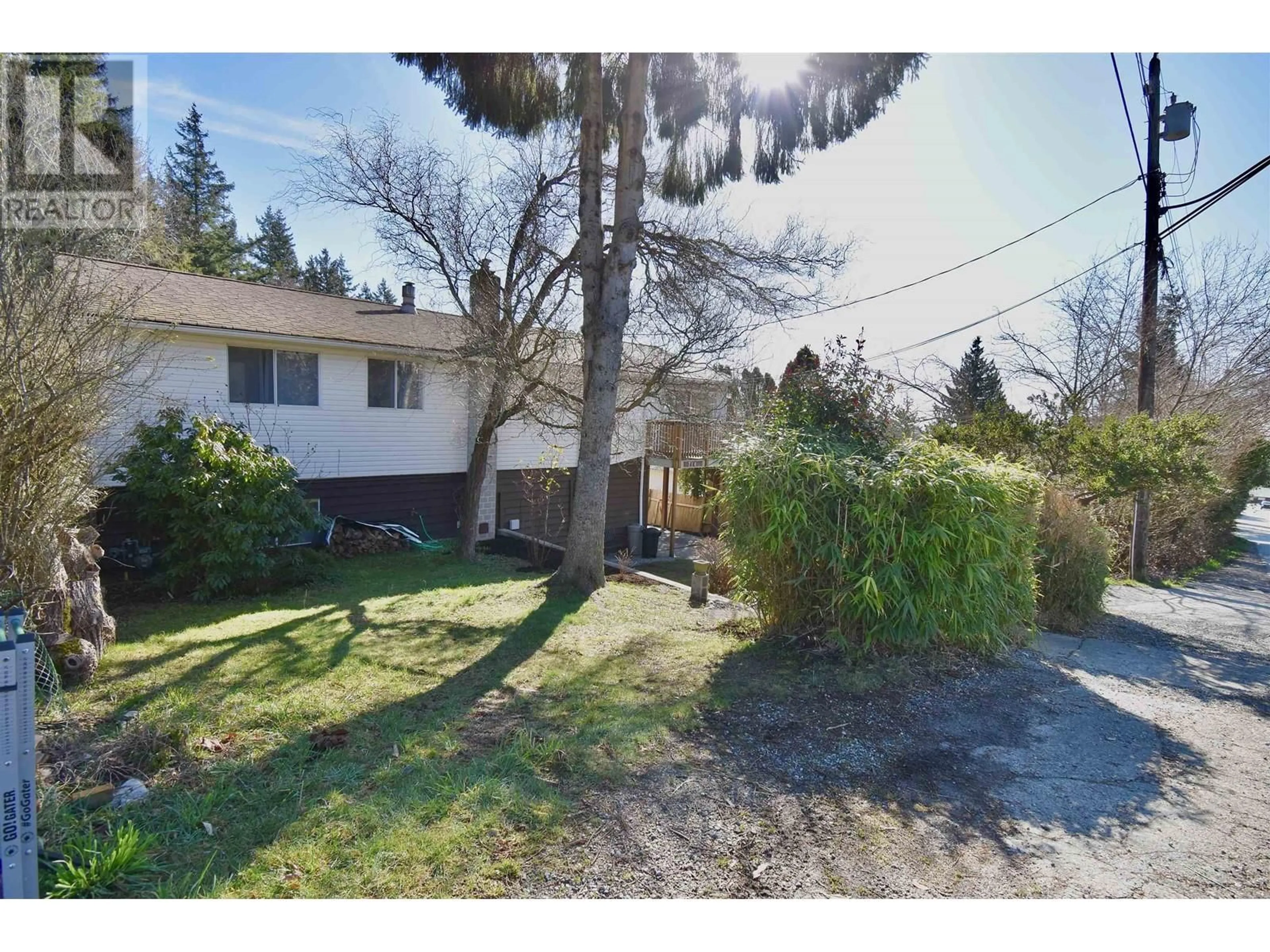 A pic from outside/outdoor area/front of a property/back of a property/a pic from drone, street for 714 CRUCIL ROAD, Gibsons British Columbia V0N1V9