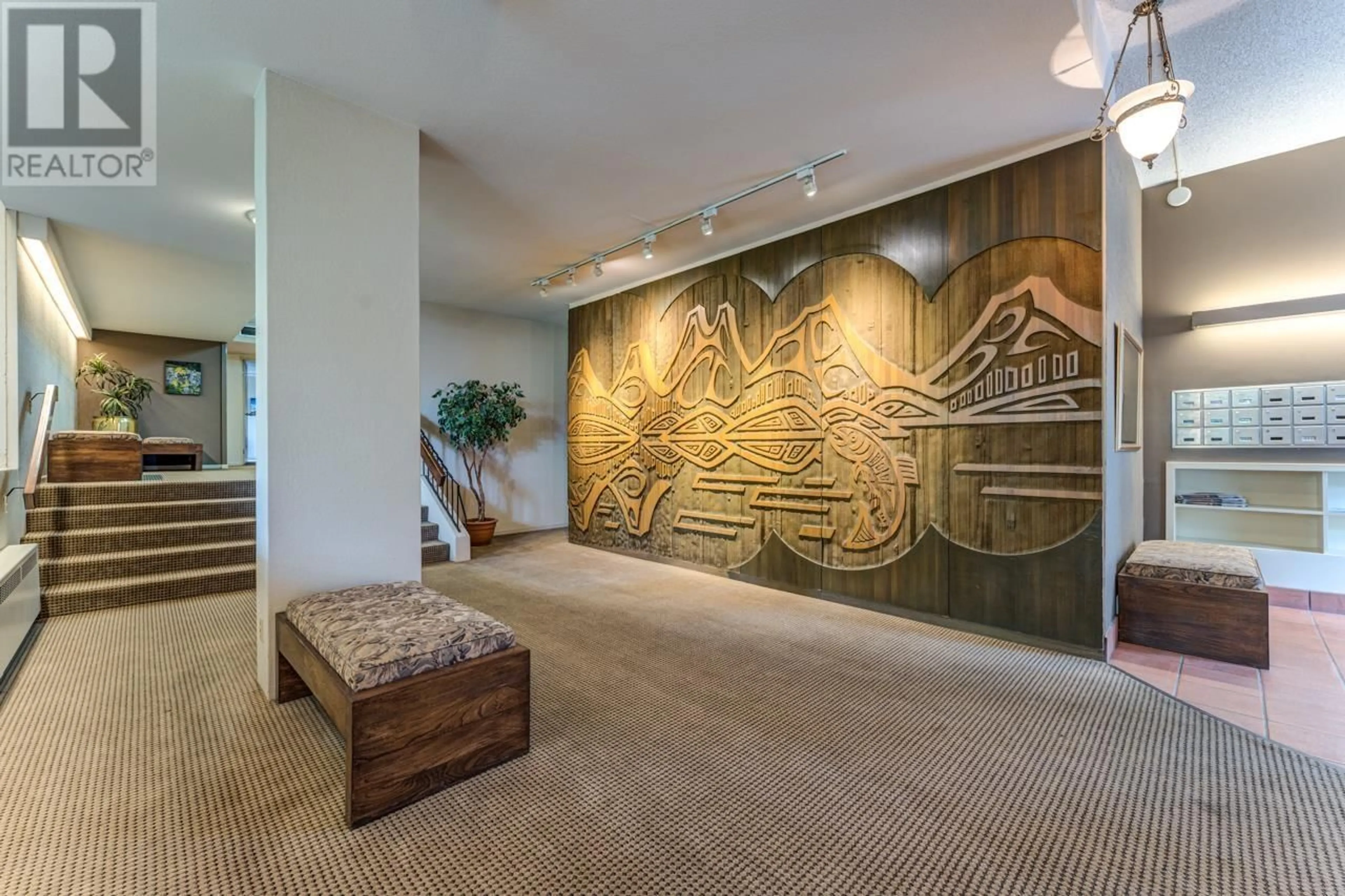 Unknown for 203 - 2167 BELLEVUE AVENUE, West Vancouver British Columbia V7V1C2