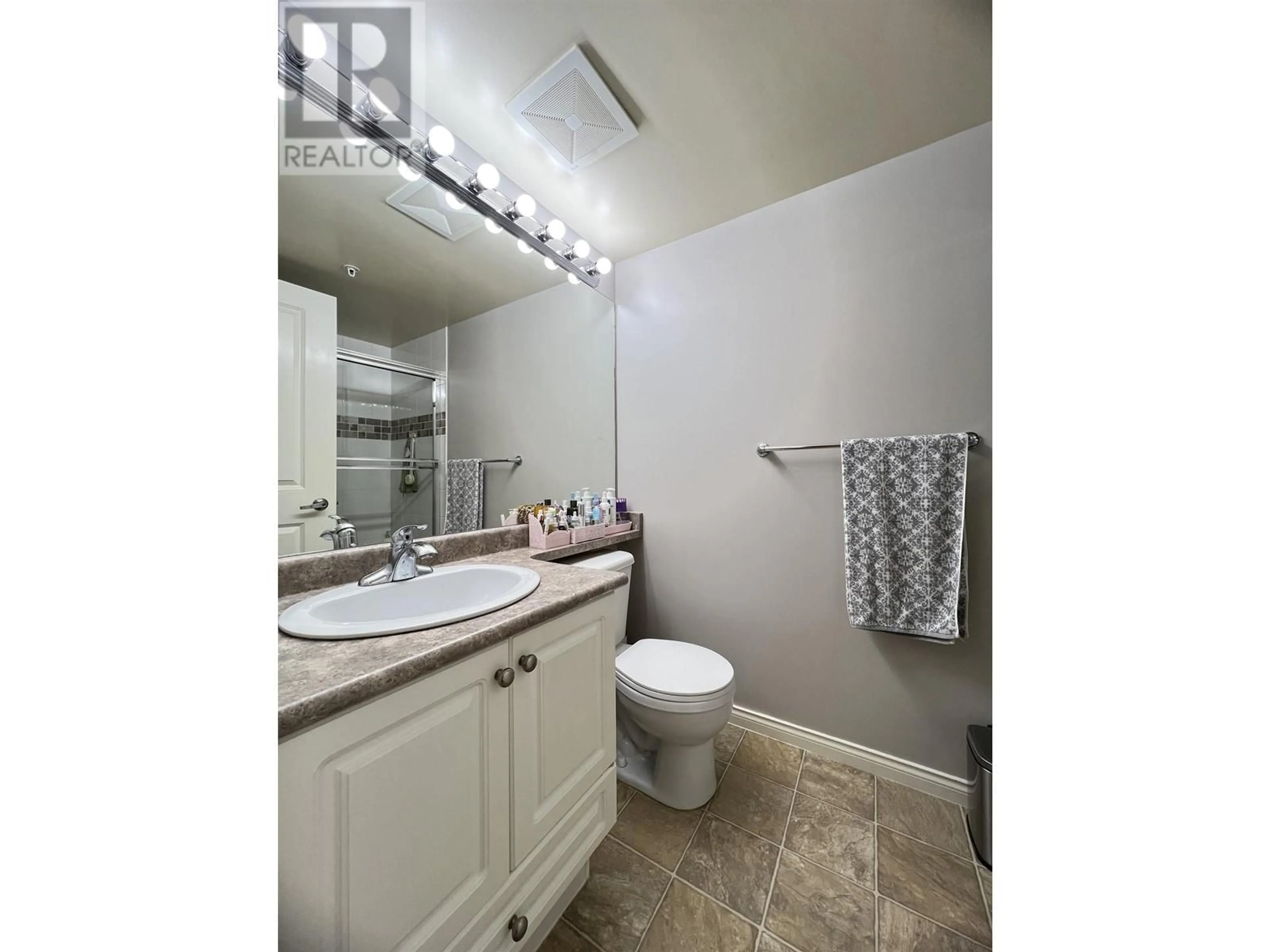 Standard bathroom, ceramic/tile floor for 36 730 FARROW STREET, Coquitlam British Columbia V3J7Y7