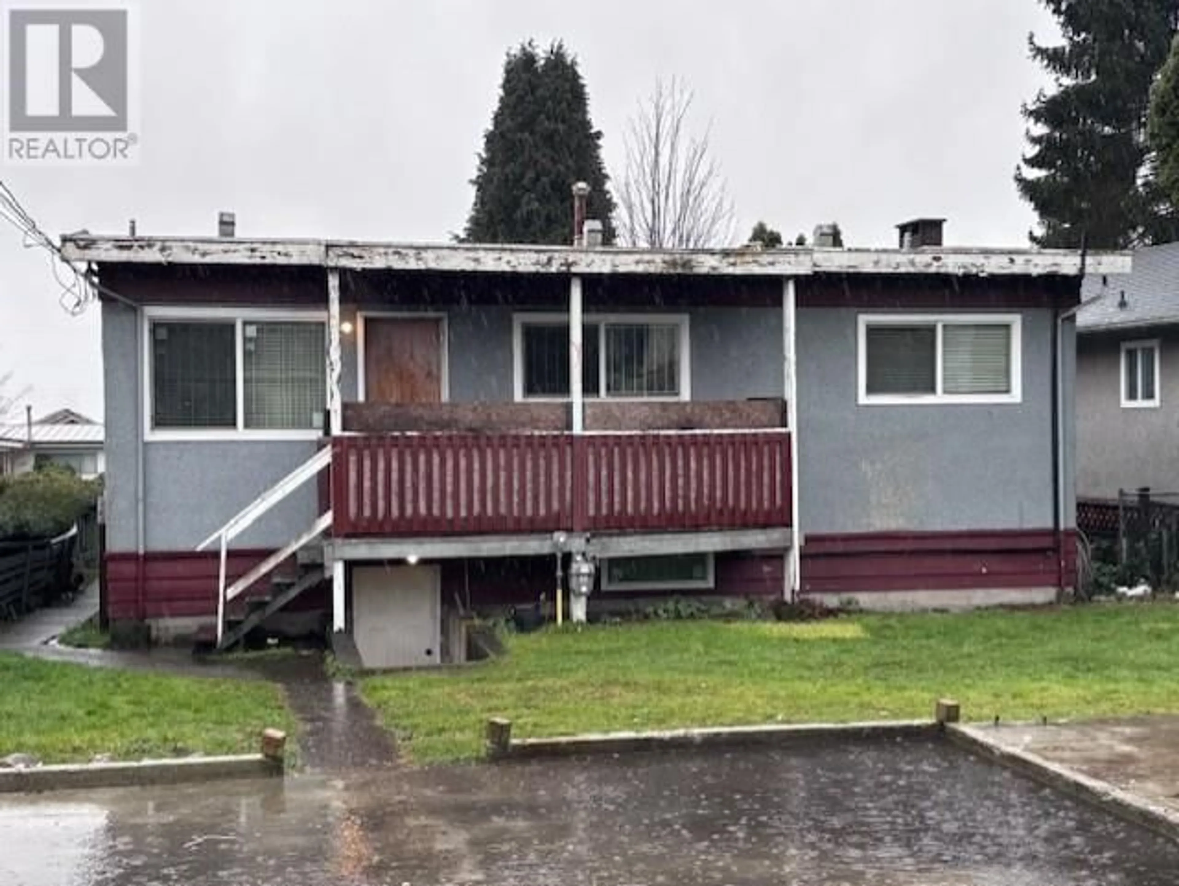 Home with vinyl exterior material, street for 1377 60TH AVENUE, Vancouver British Columbia V5X2A8