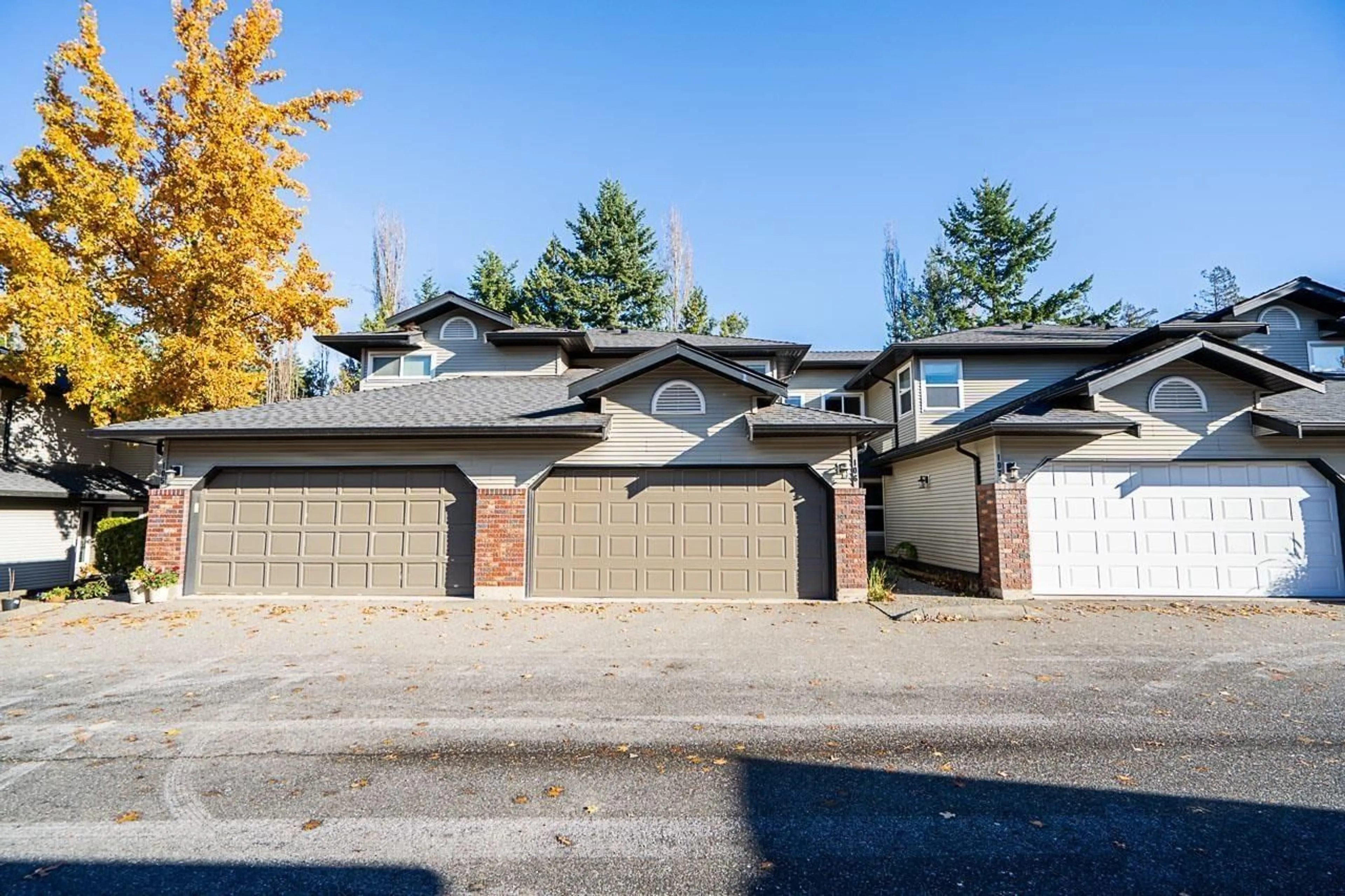 Unknown for 106 - 36060 OLD YALE, Abbotsford British Columbia V3G2E9