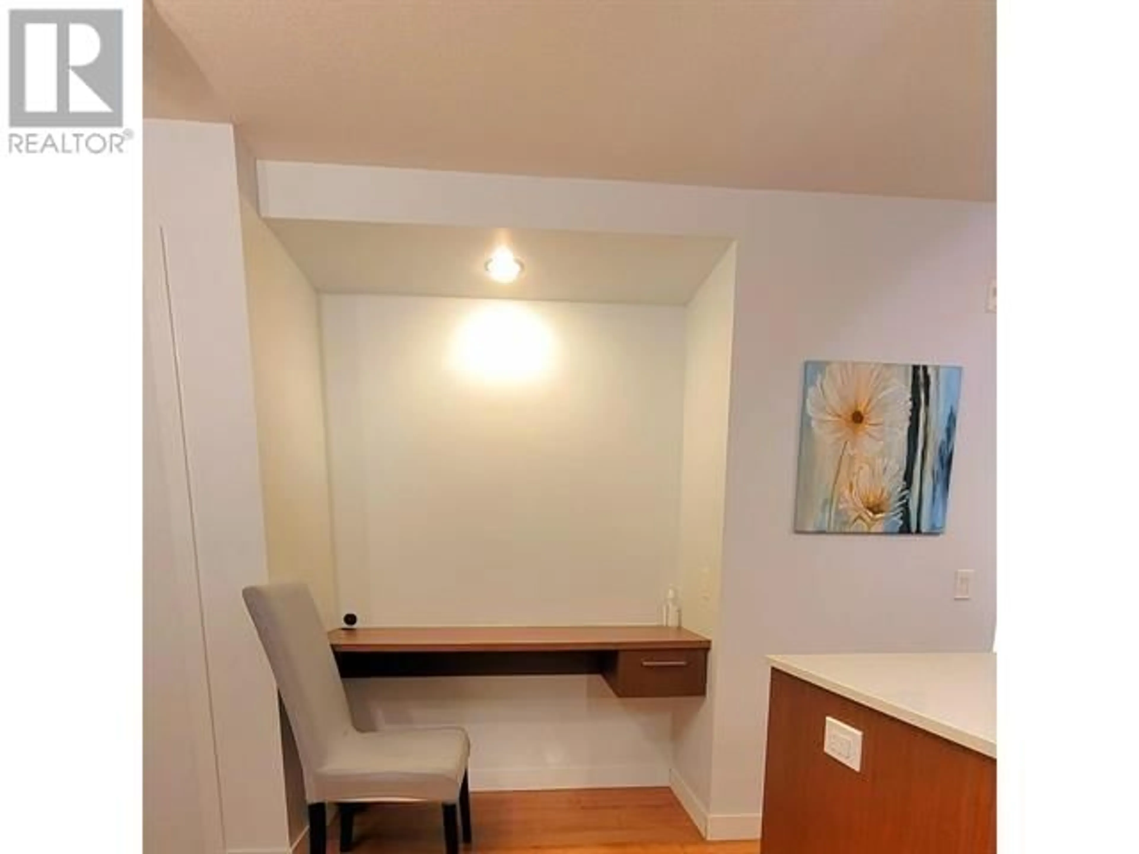 A pic of a room for 414 221 E 3RD STREET, North Vancouver British Columbia V7L0C1