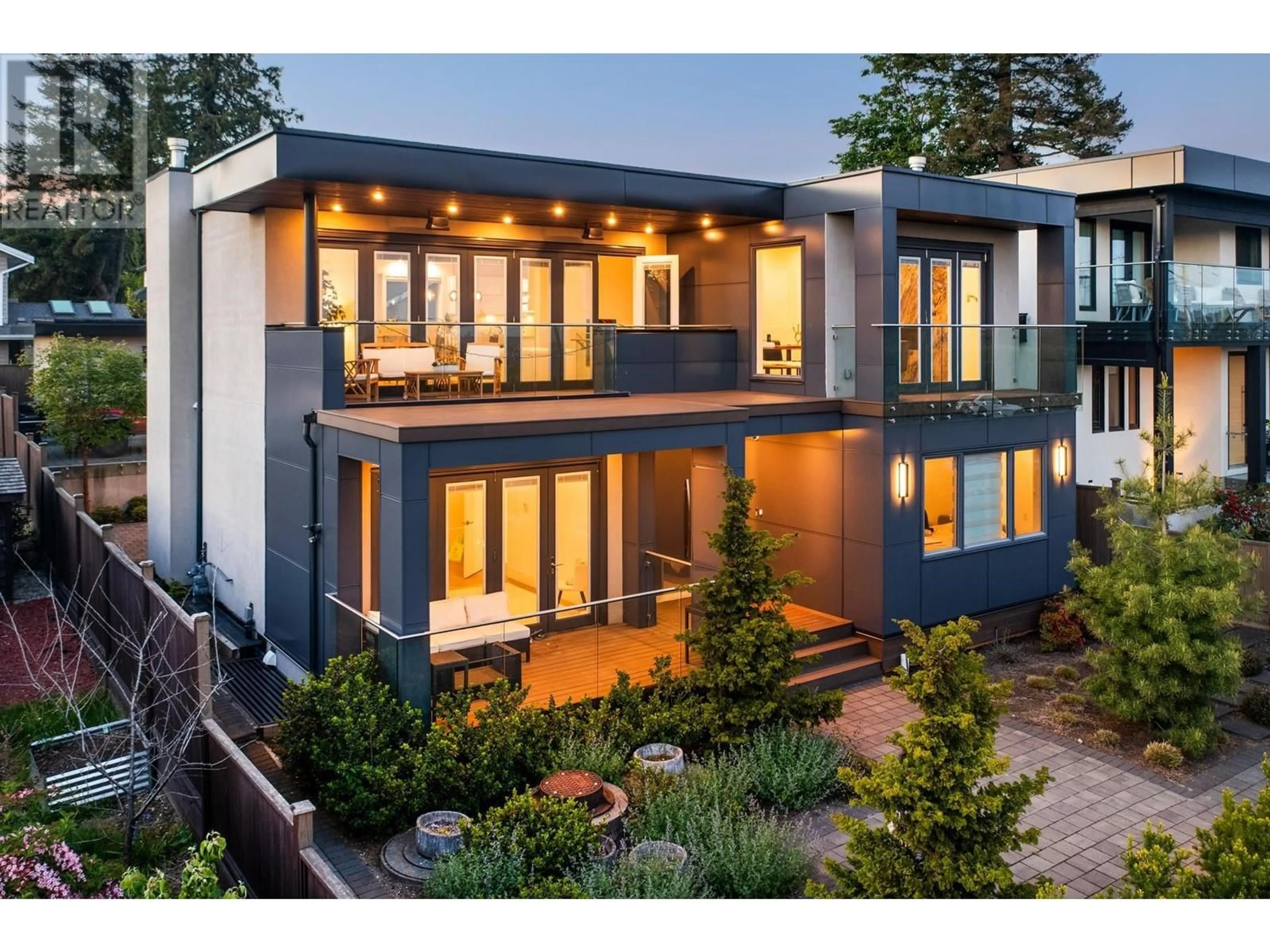 Home with brick exterior material, street for 712 KEITH ROAD, North Vancouver British Columbia V7L1W7