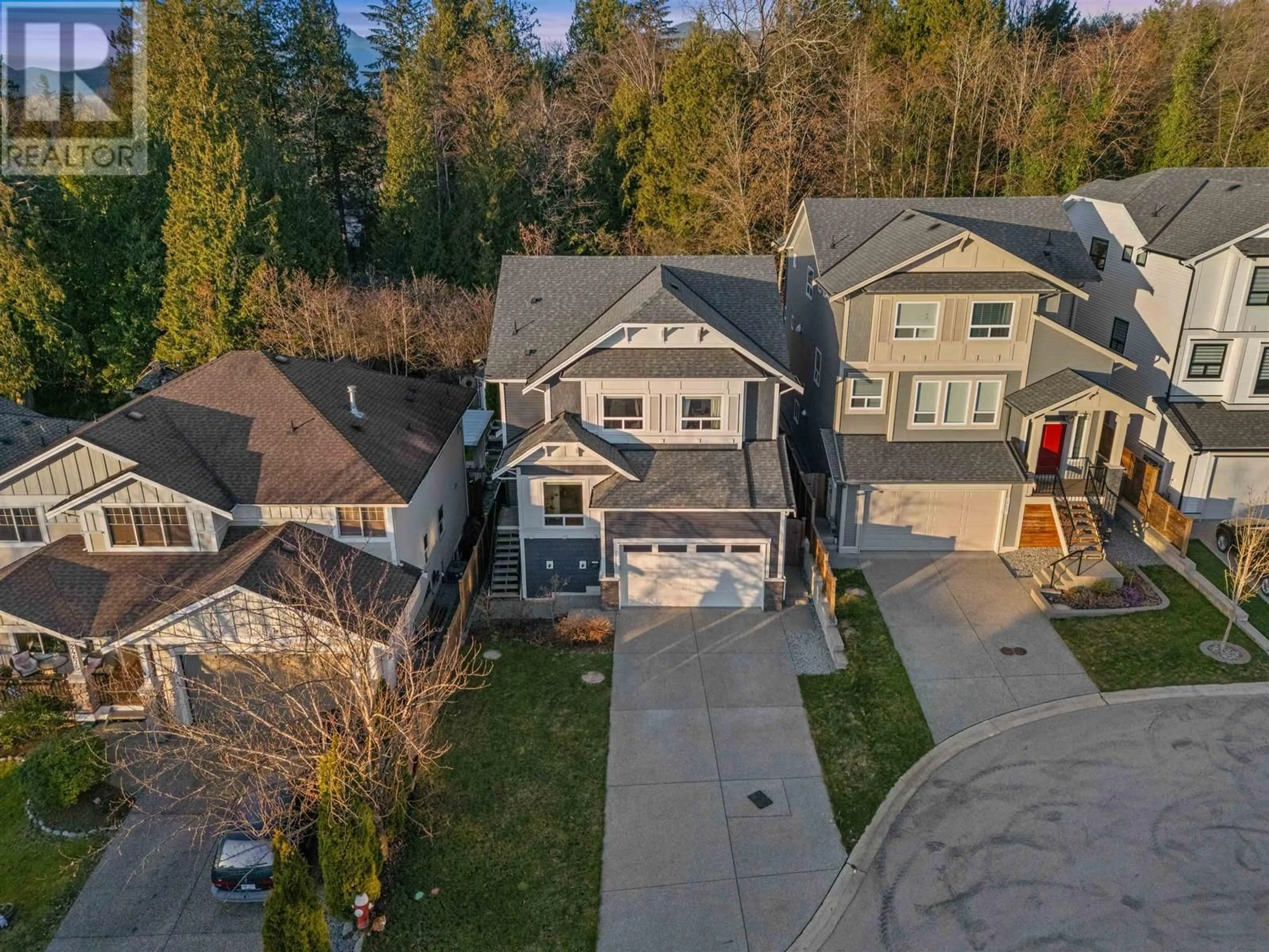 A pic from outside/outdoor area/front of a property/back of a property/a pic from drone, street for 24681 106 AVENUE, Maple Ridge British Columbia V2W1G6