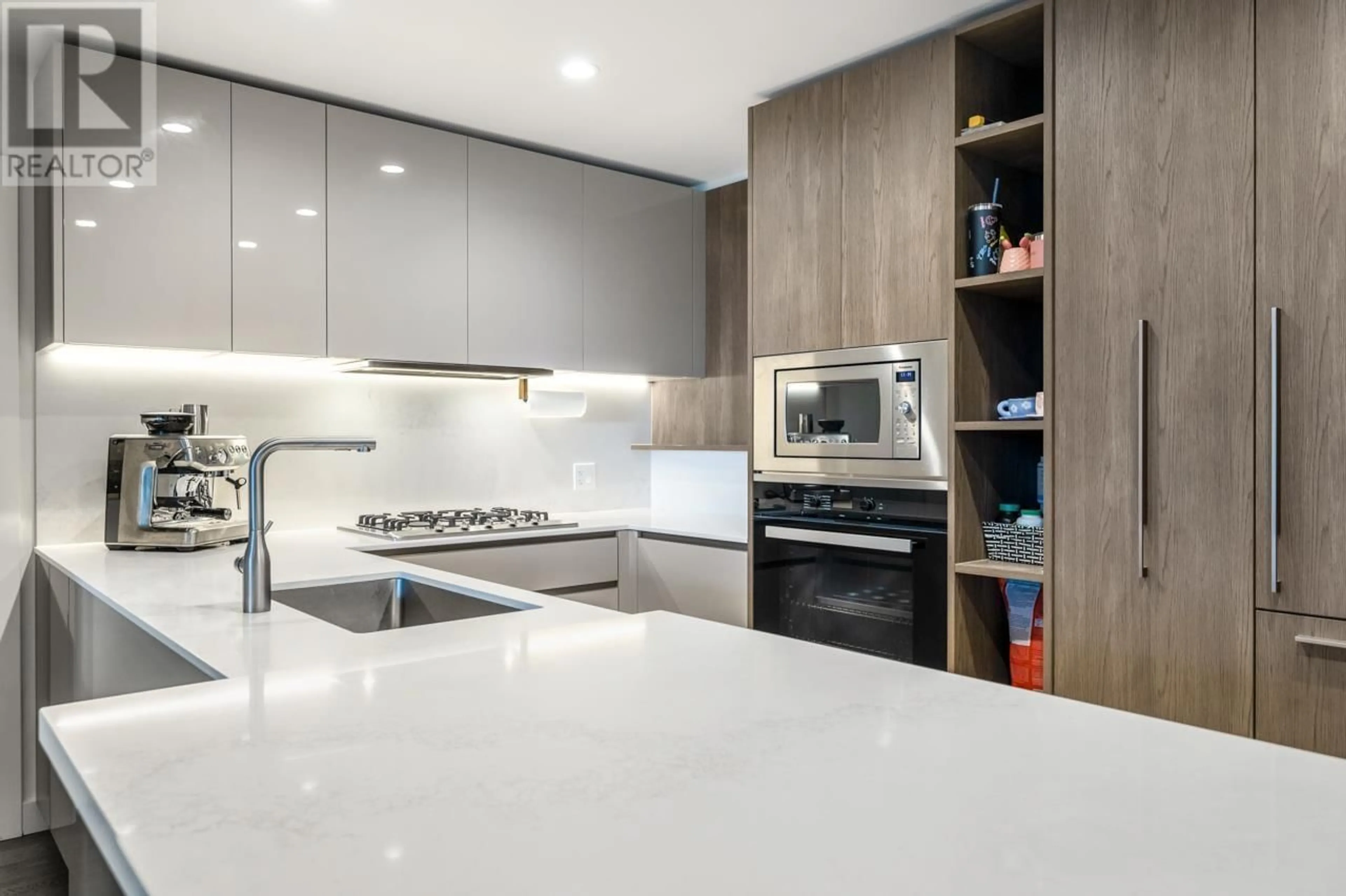 Contemporary kitchen, unknown for 606 - 6855 PEARSON WAY, Richmond British Columbia V7C0E9