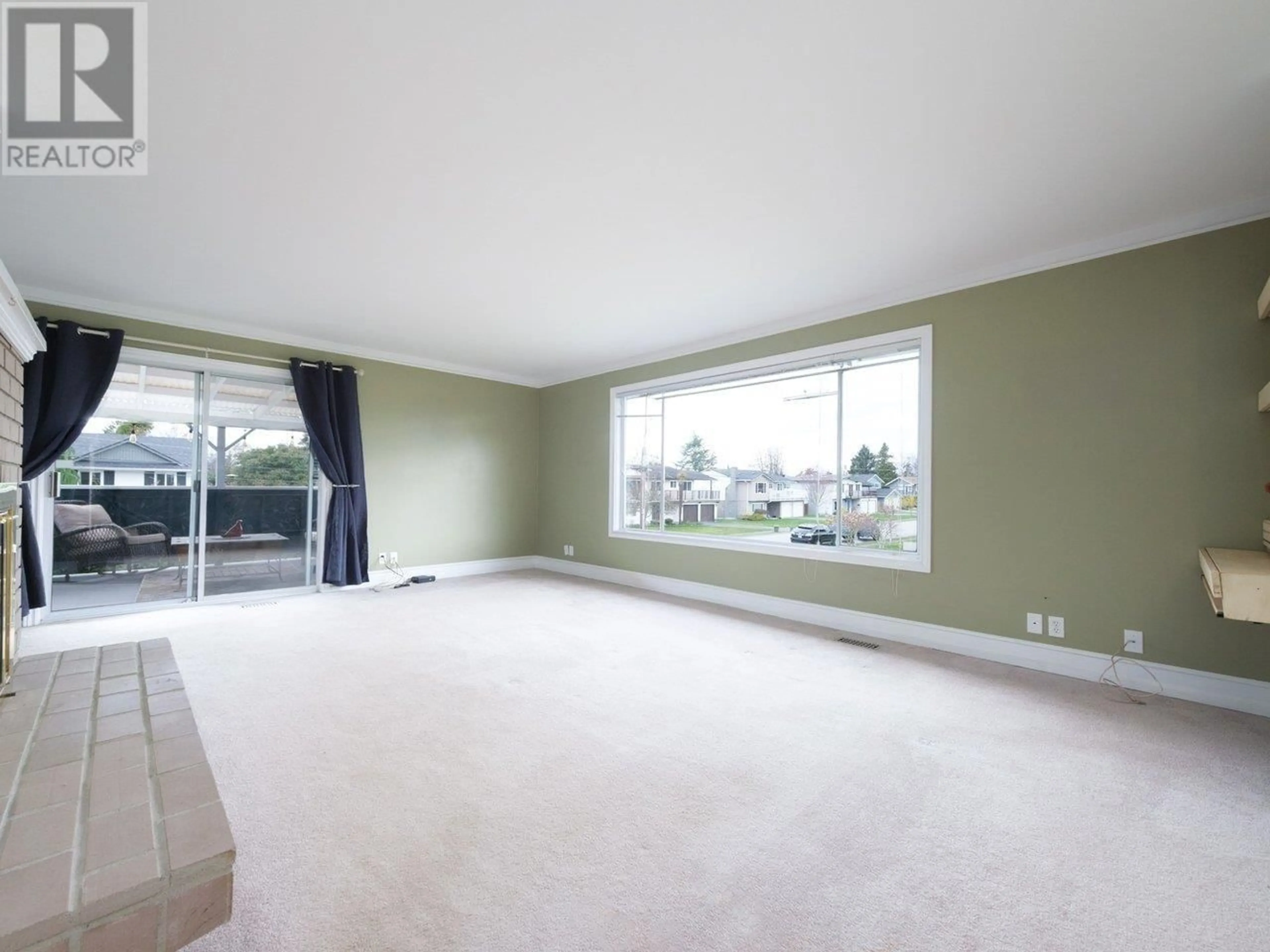 A pic of a room for 5670 46A AVENUE, Delta British Columbia V4K1N7