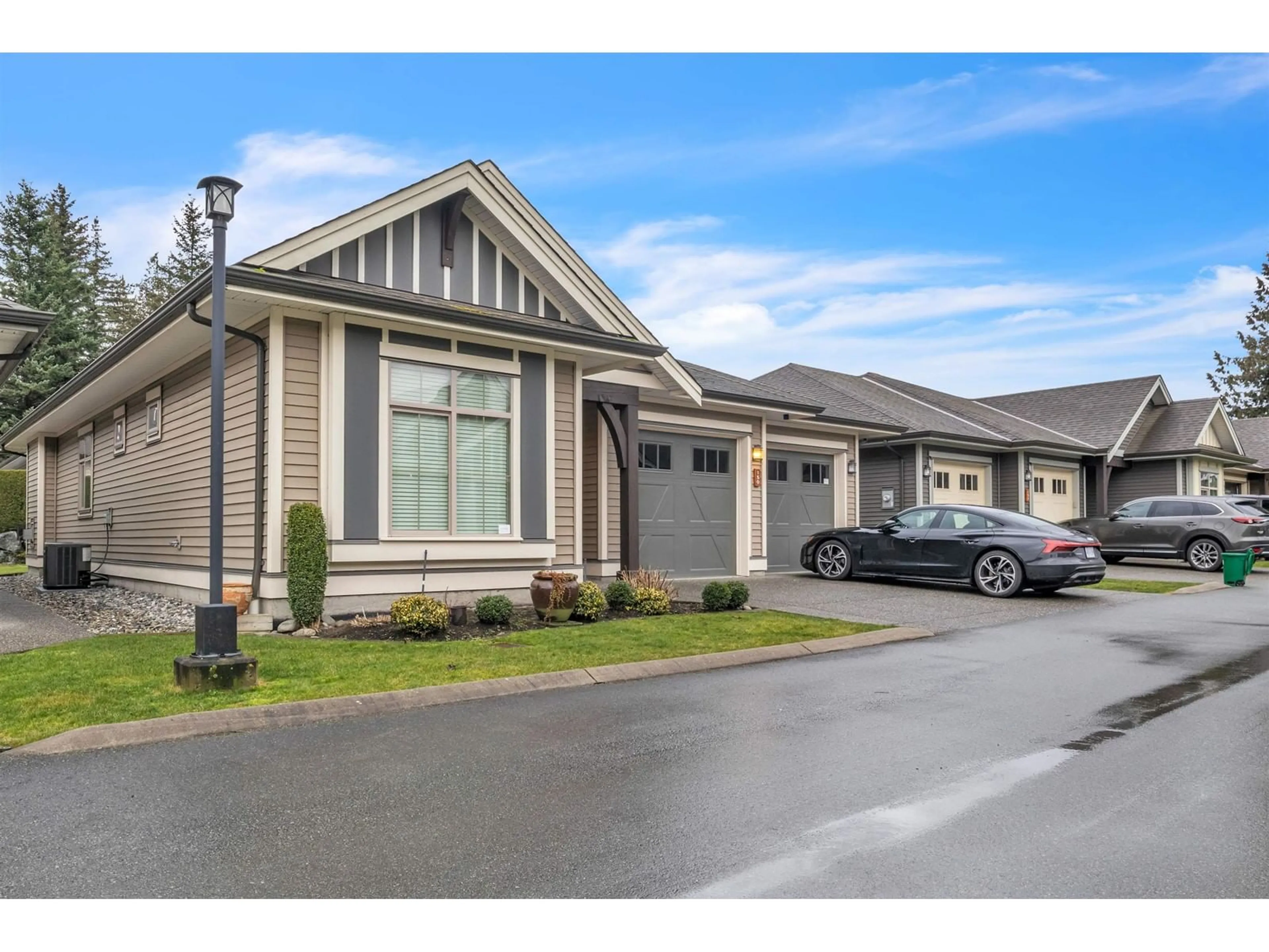 Home with vinyl exterior material, street for 150 45900 SOUTH SUMAS ROAD|Sardis South, Chilliwack British Columbia V2R0S9