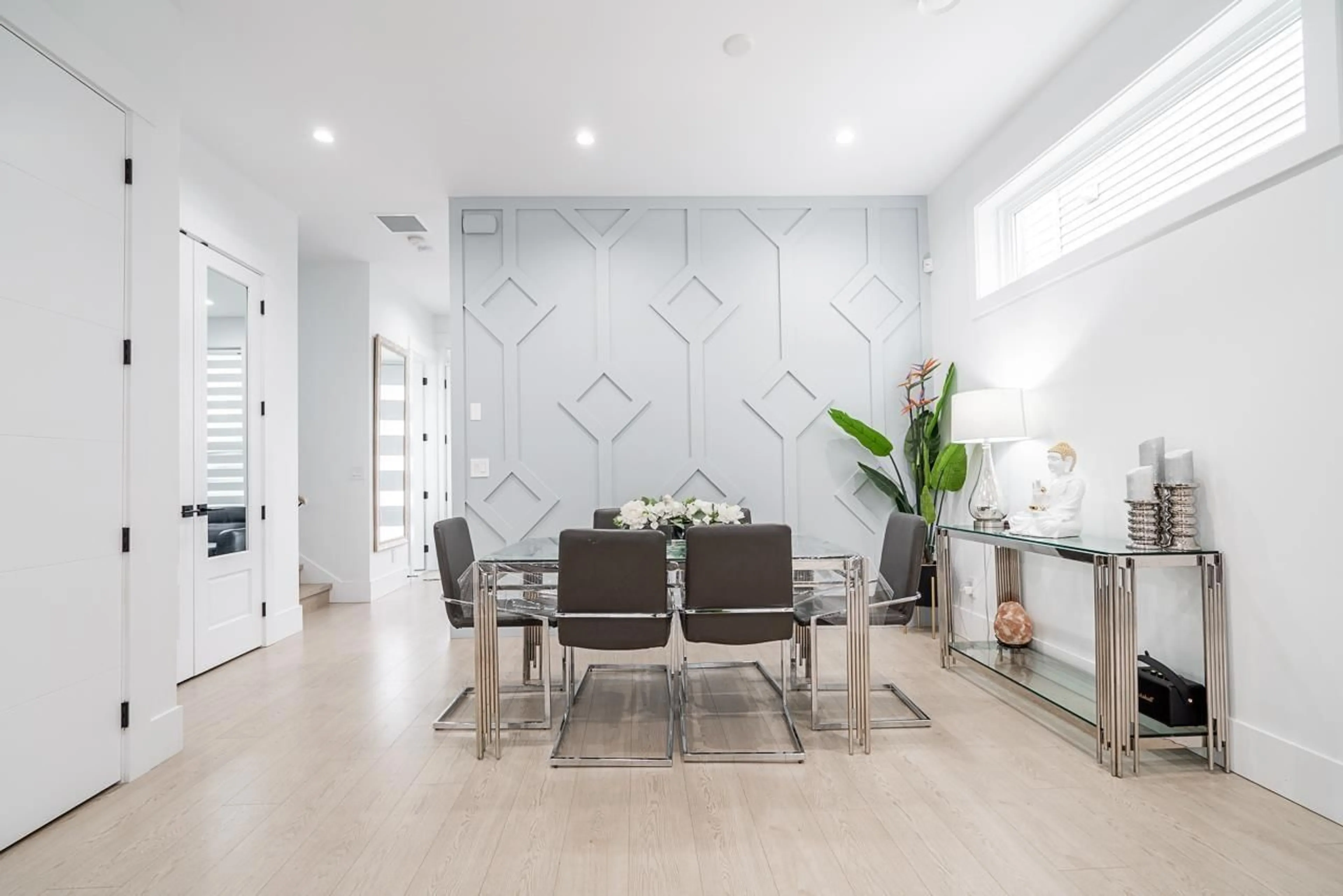 Dining room, ceramic/tile floor for 6253 148, Surrey British Columbia V3S8E8