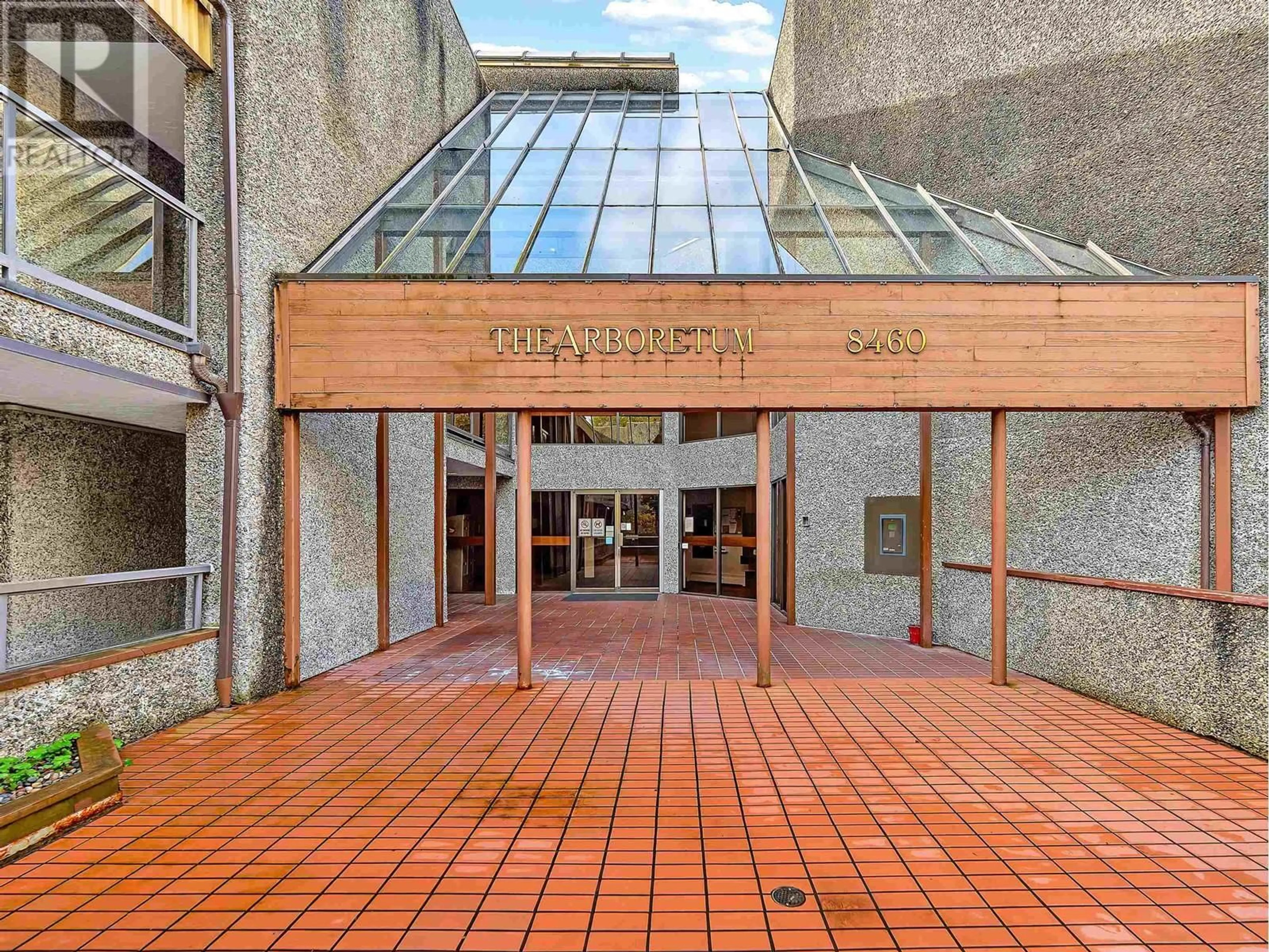Indoor foyer for 121 - 8460 ACKROYD ROAD, Richmond British Columbia V6X3E9
