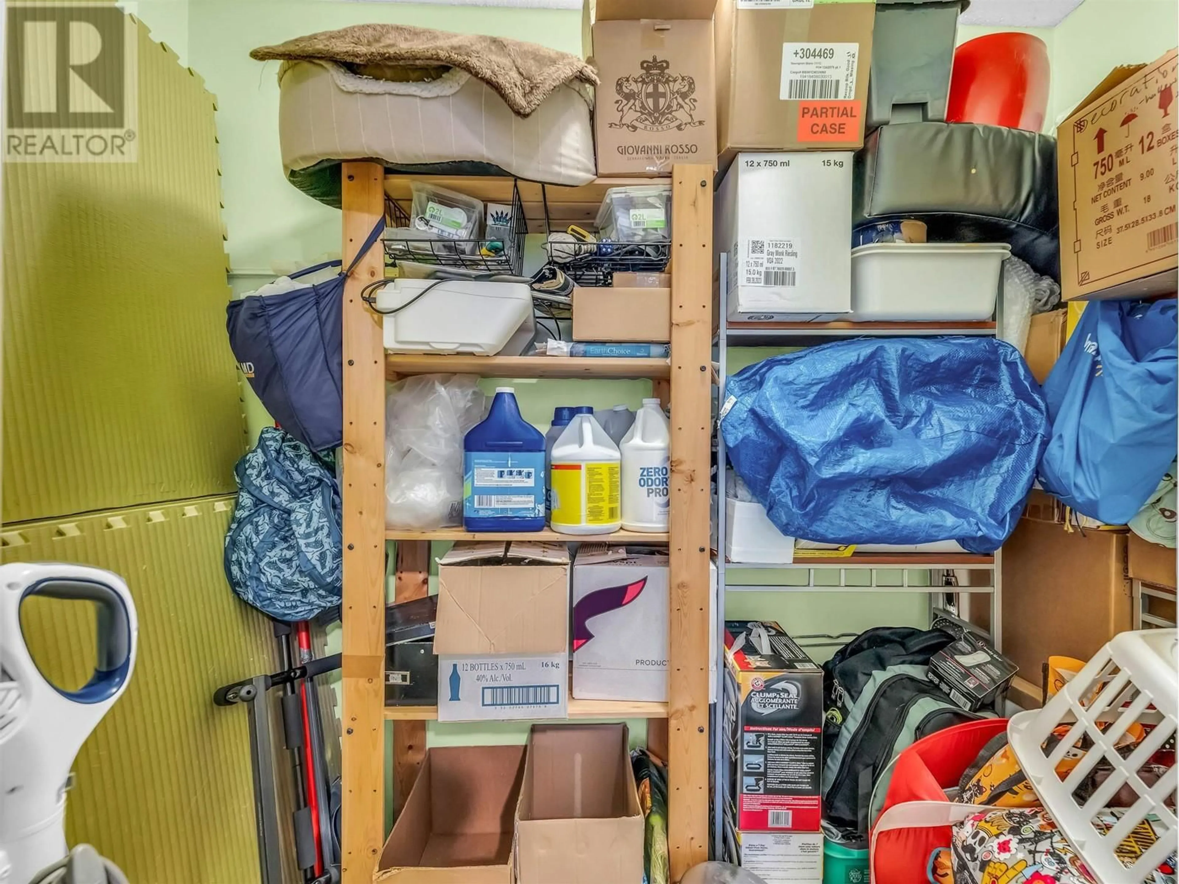 Storage room or clothes room or walk-in closet for 121 - 8460 ACKROYD ROAD, Richmond British Columbia V6X3E9