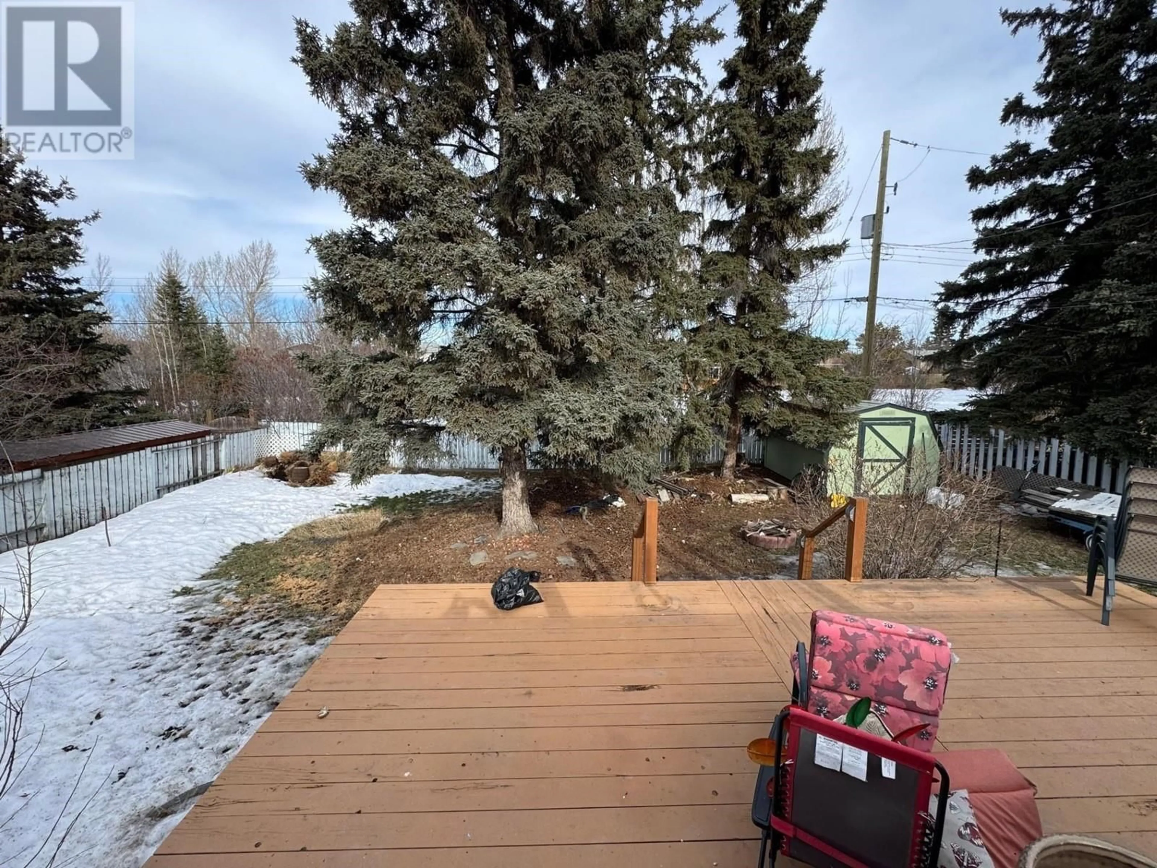 A pic from outside/outdoor area/front of a property/back of a property/a pic from drone, unknown for 9504 113 AVENUE, Fort St. John British Columbia V1J2W9